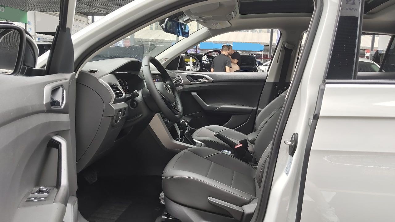 Volkswagen T-Cross 2022 #2 Volkswagen T-Cross 2022 car image #2