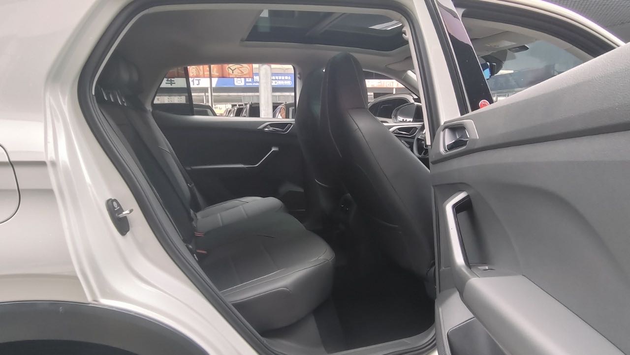 Volkswagen T-Cross 2022 #7 Volkswagen T-Cross 2022 car image #7