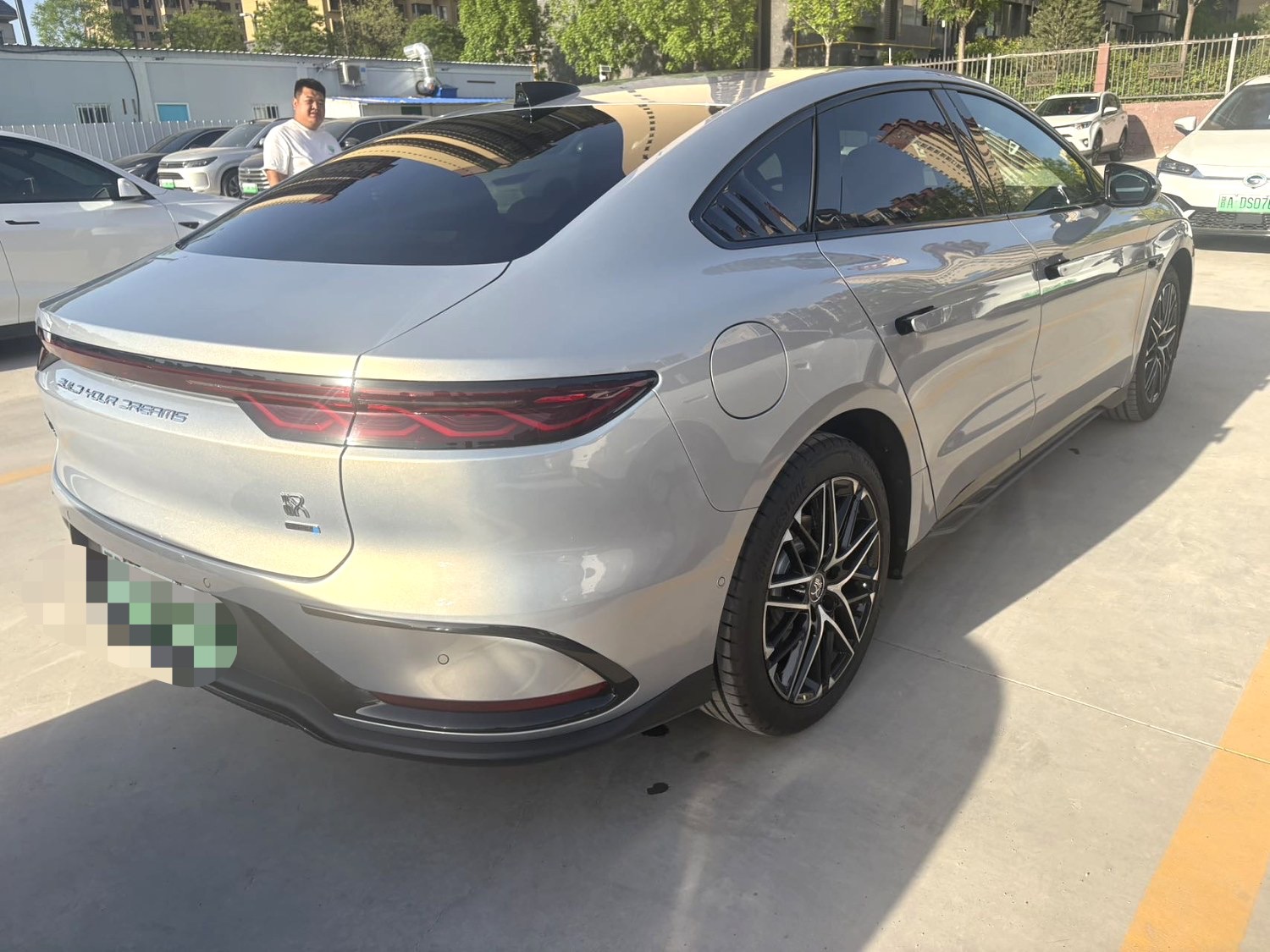 BYD Han 2026 car image #9