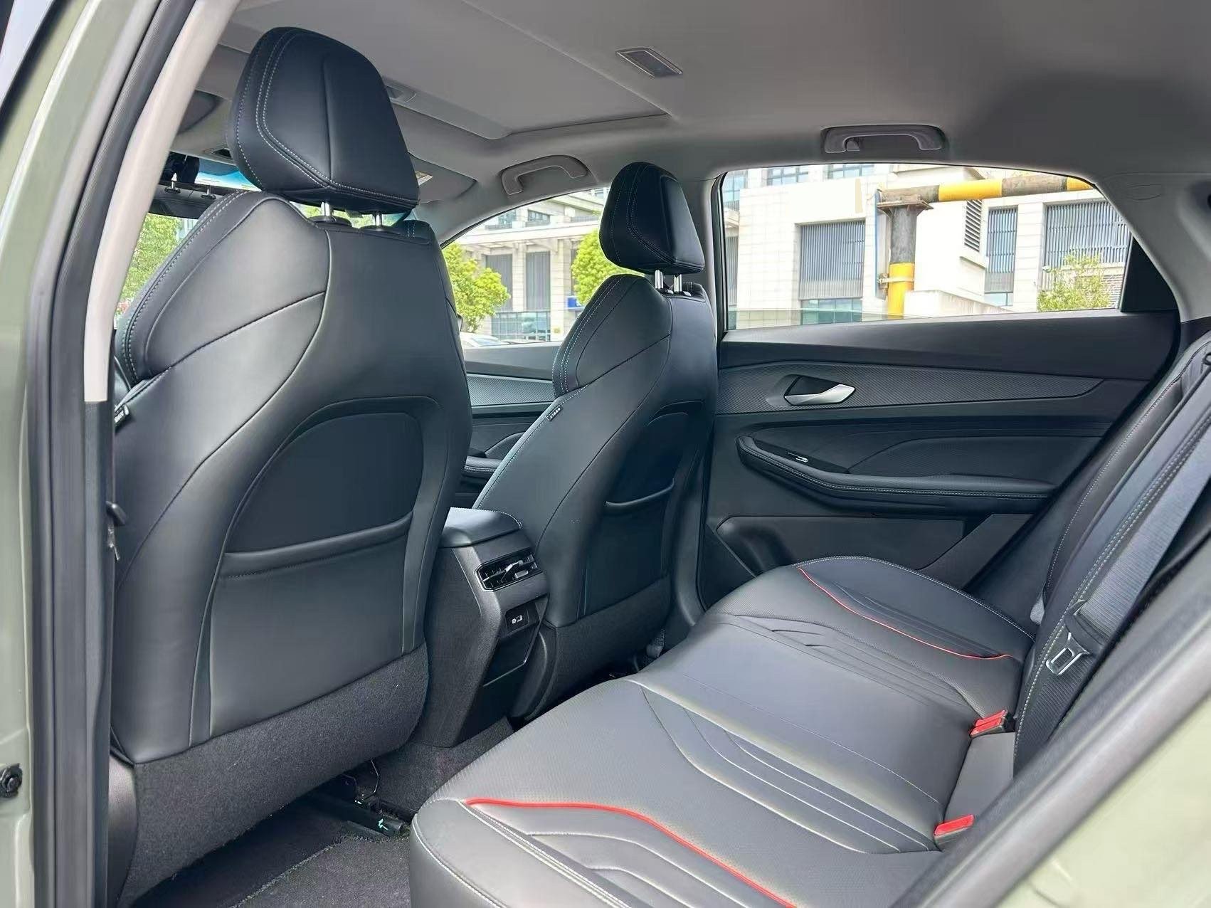 2023 car image #5
