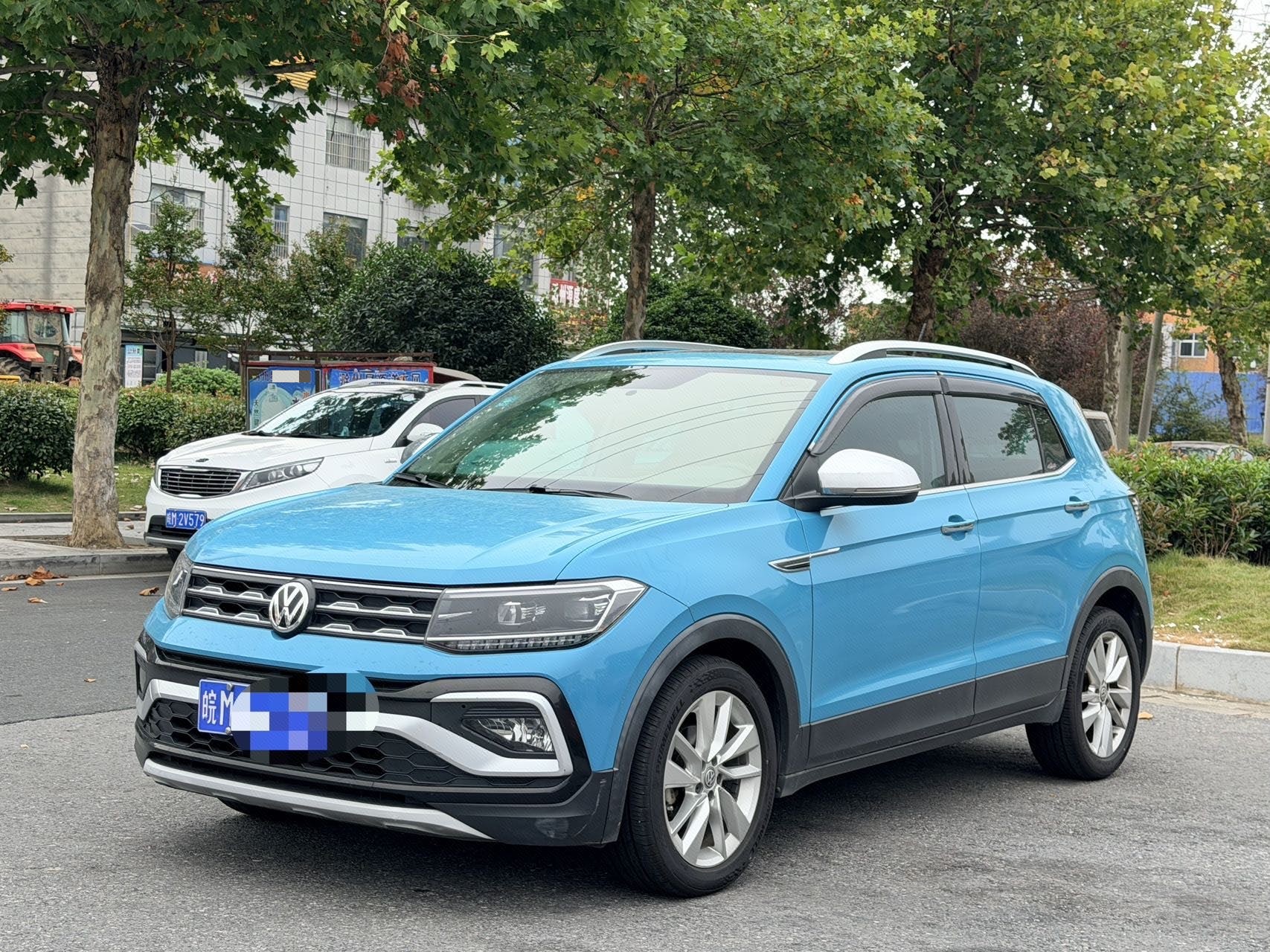 2019 immagine di auto 