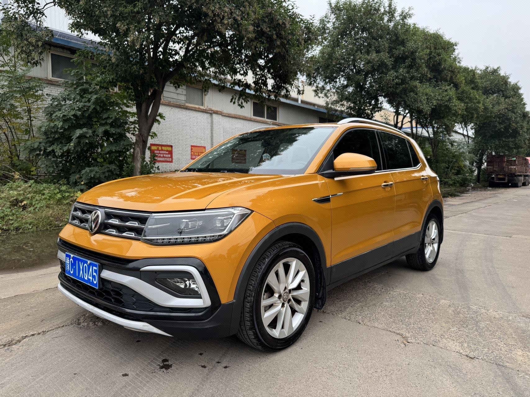 Volkswagen T-Cross 2020 Volkswagen T-Cross 2020 car image