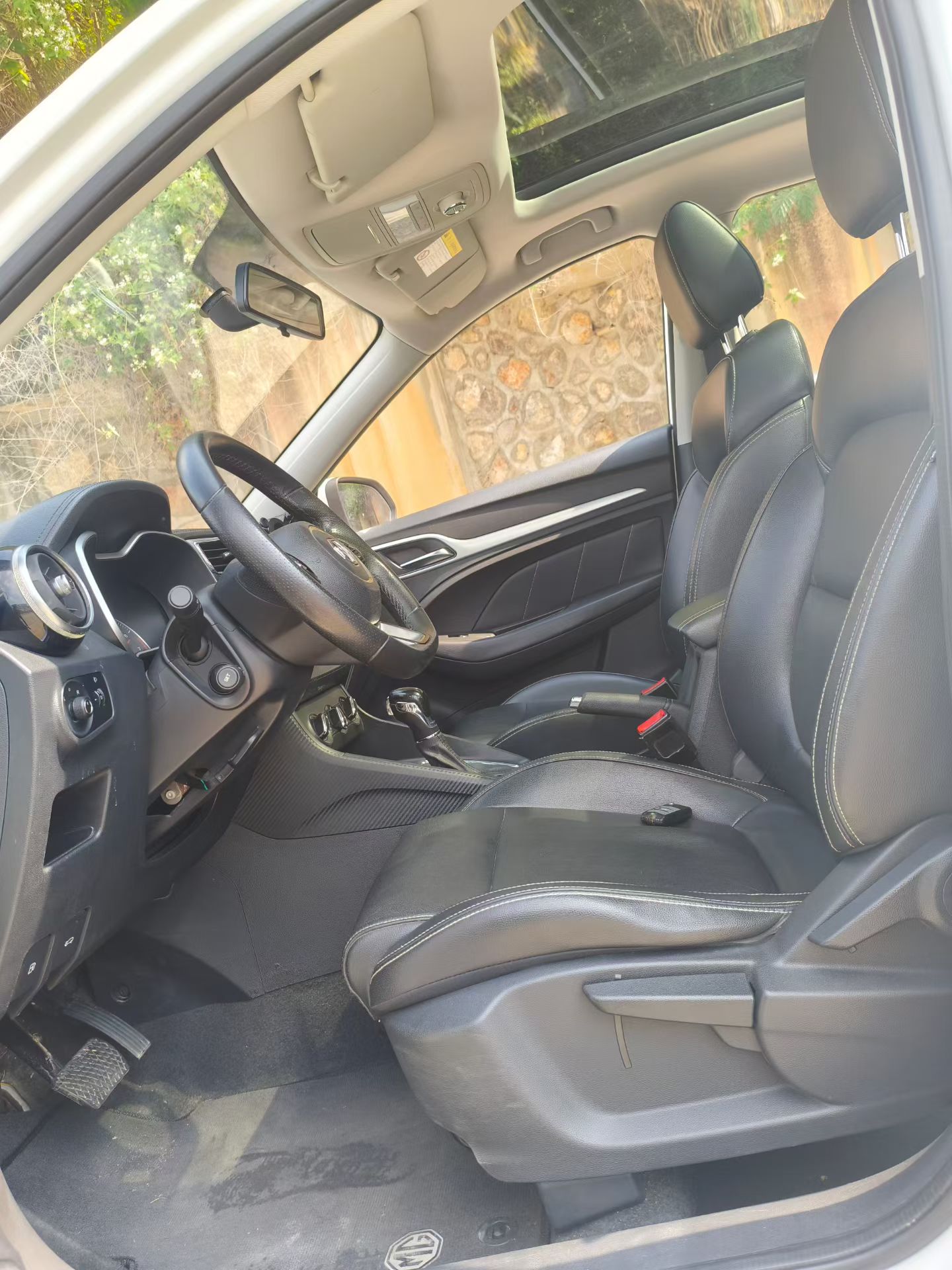 MG ZS 2017 #5 MG ZS 2017 car image #5