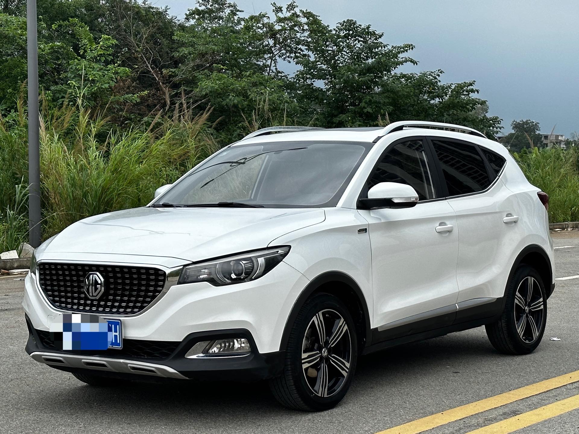 MG ZS 2019 MG ZS 2019 car image