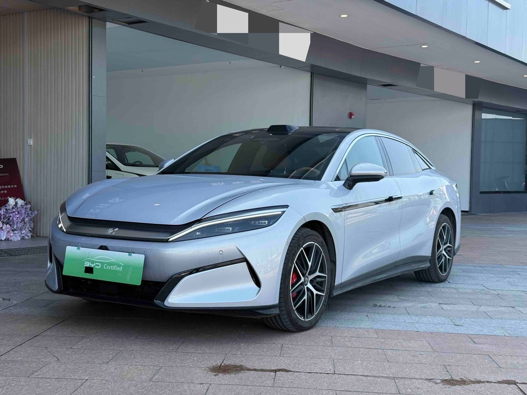 BYD HanL 2025 car image 