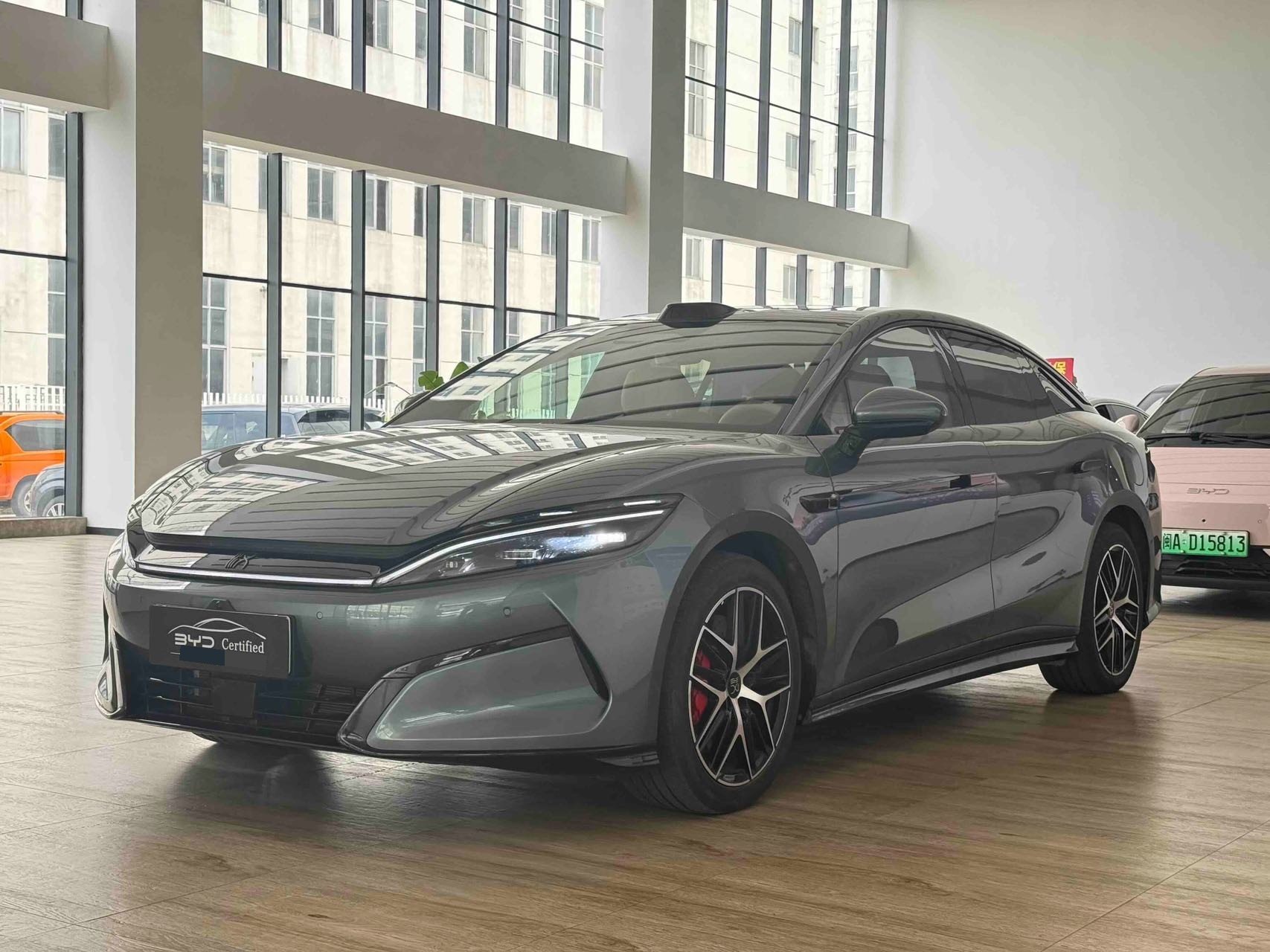 BYD HanL 2025 BYD HanL 2025 car image