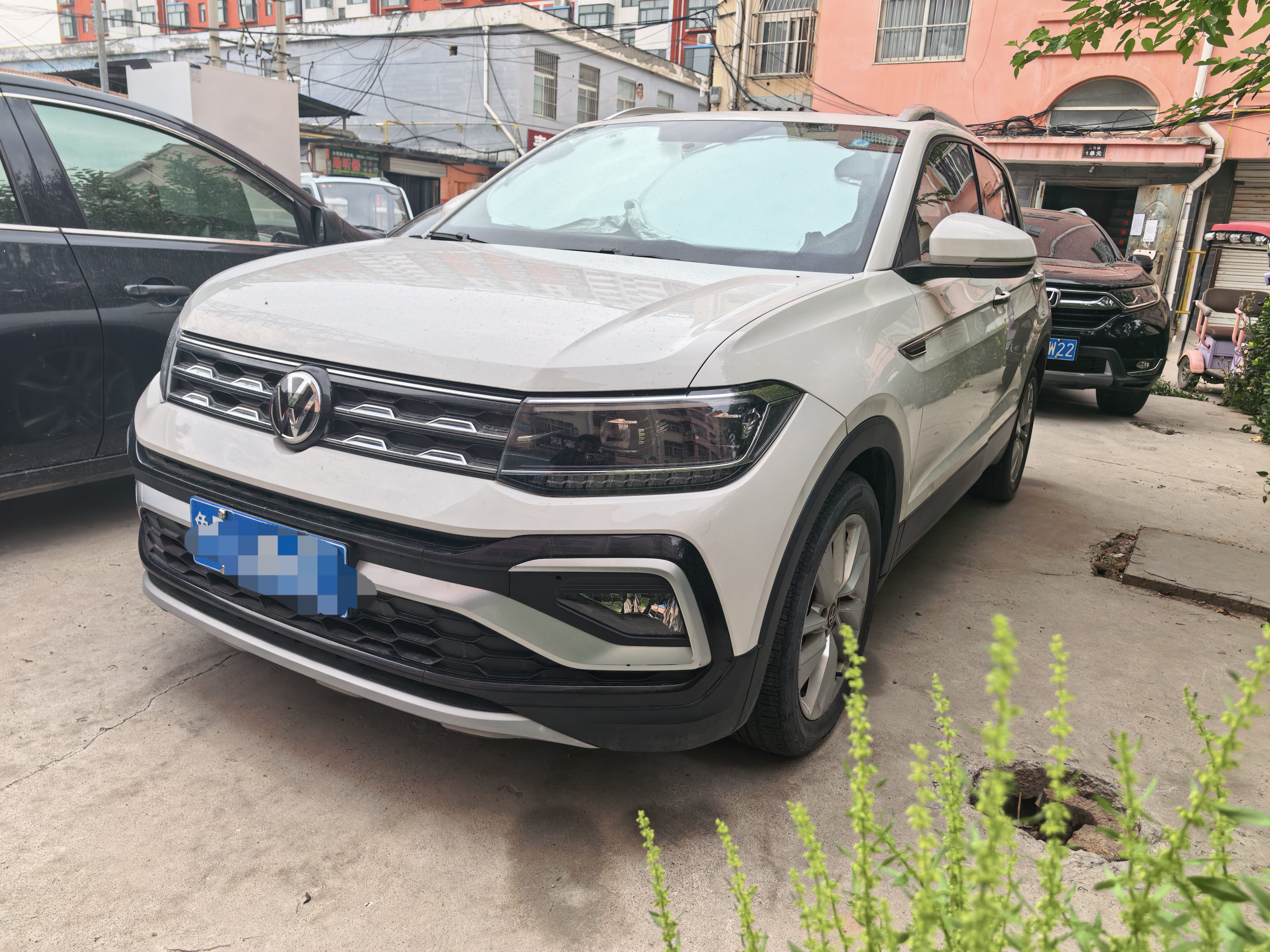 Volkswagen T-Cross 2020 Volkswagen T-Cross 2020 car image