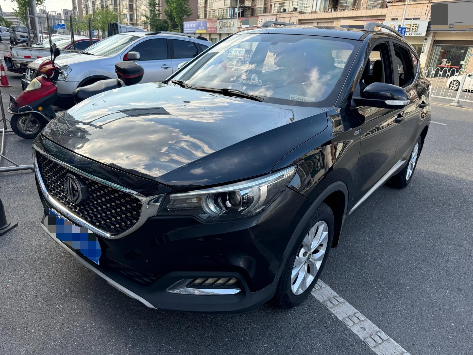 MG ZS 2018 MG ZS 2018 car image