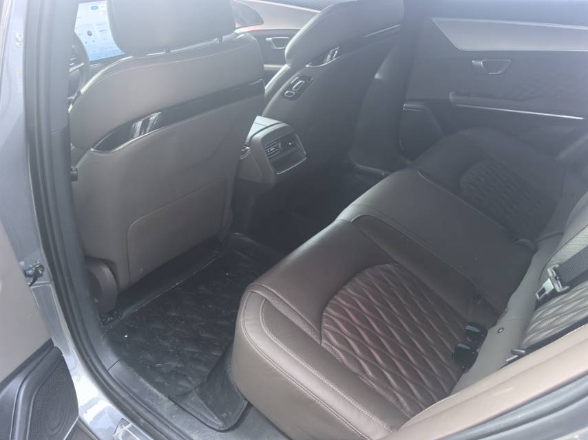 BYD Han 2023 car image #4