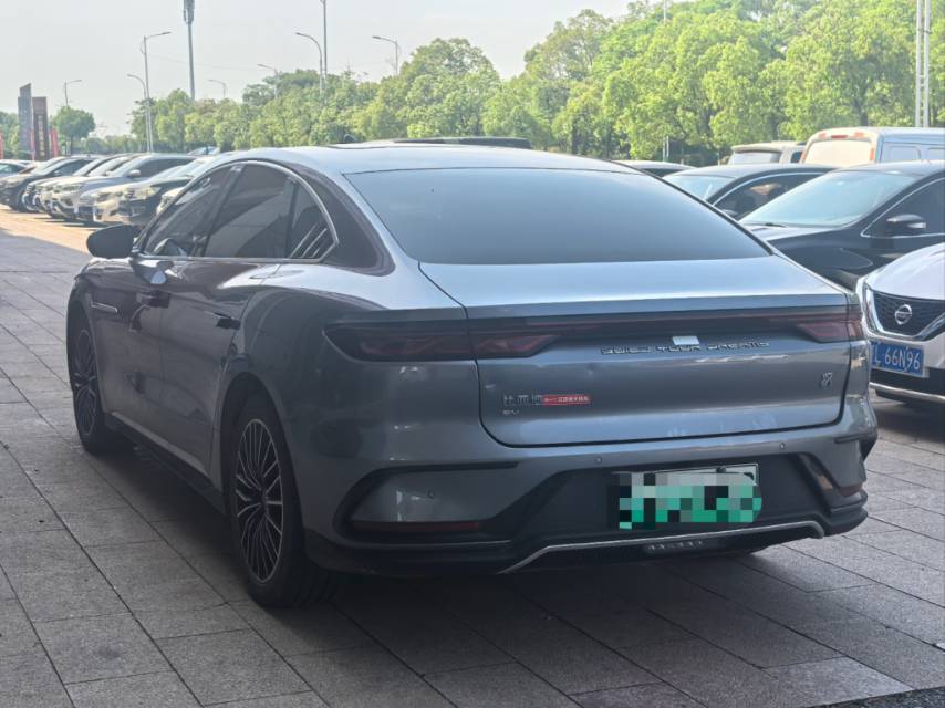 BYD Han 2023 car image #5