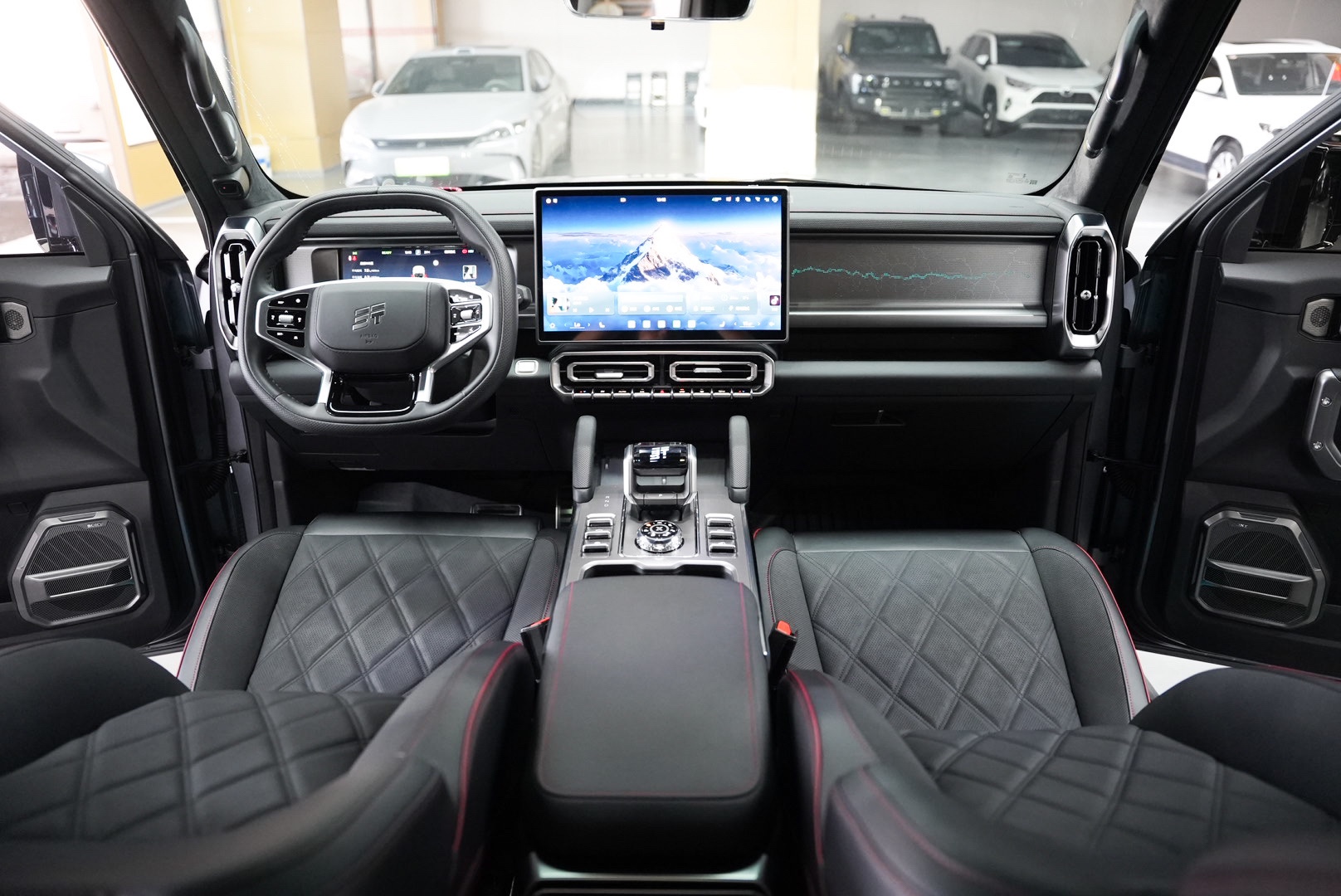 2025 #13 2025 immagine di auto #13