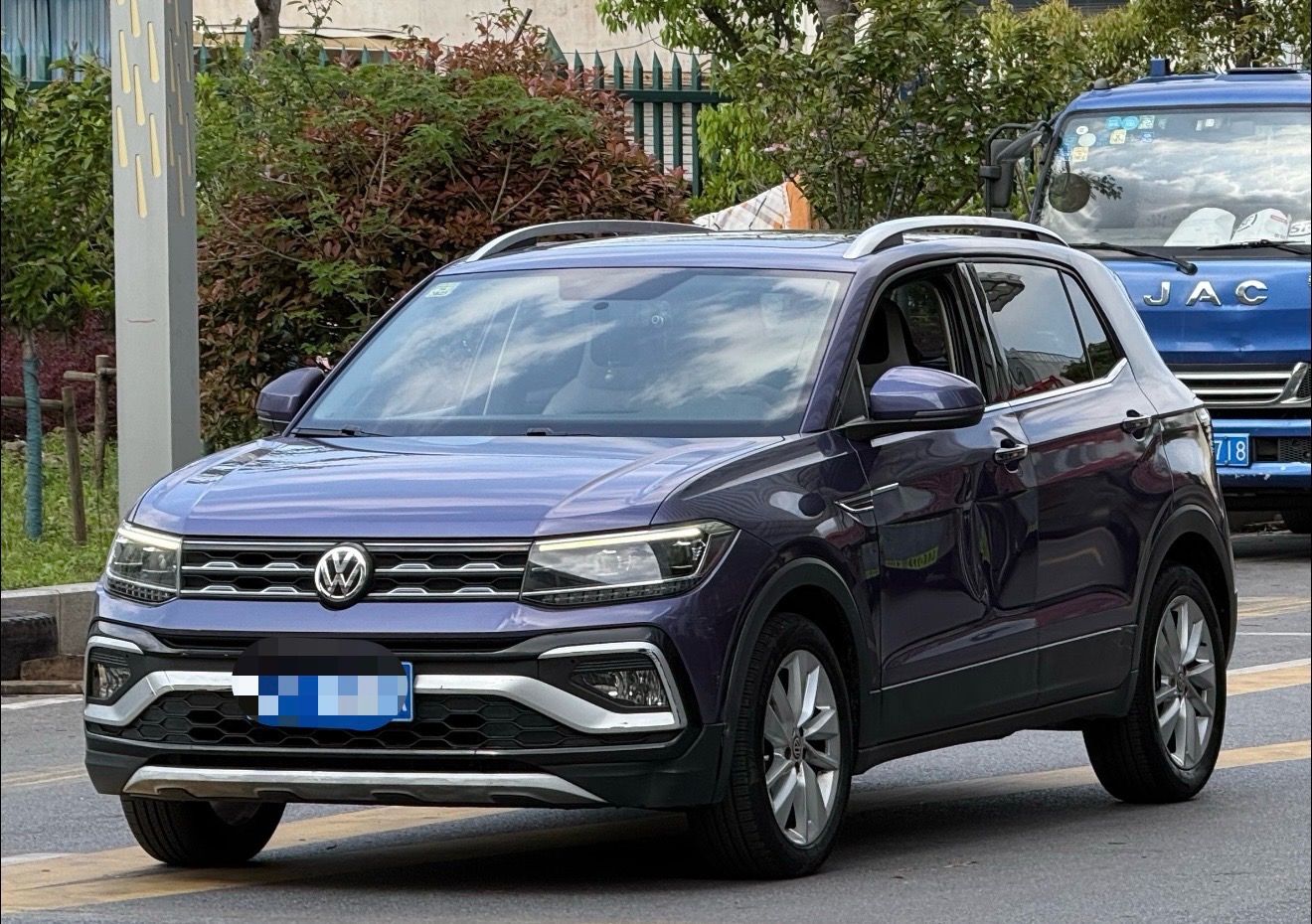 Volkswagen T-Cross 2020 Volkswagen T-Cross 2020 car image