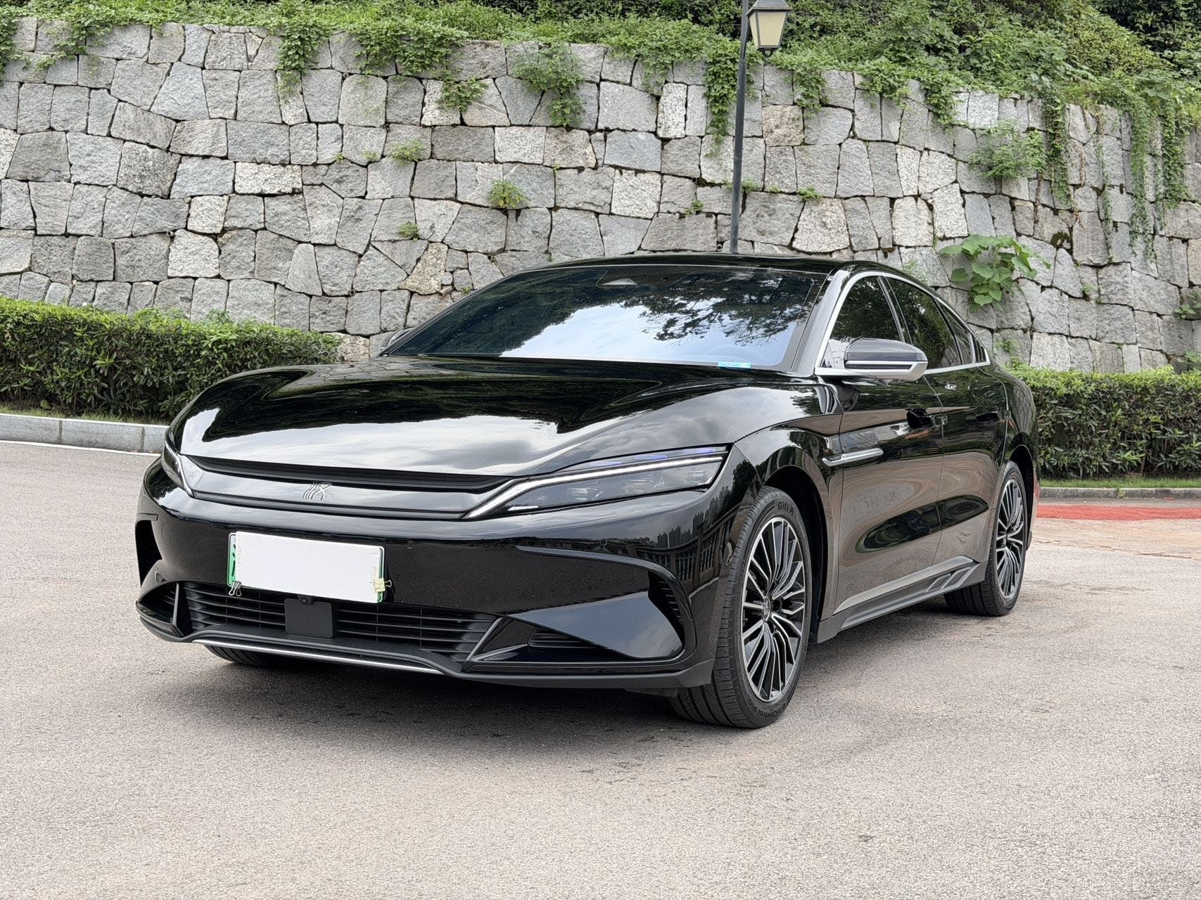 BYD Han 2024 car image 
