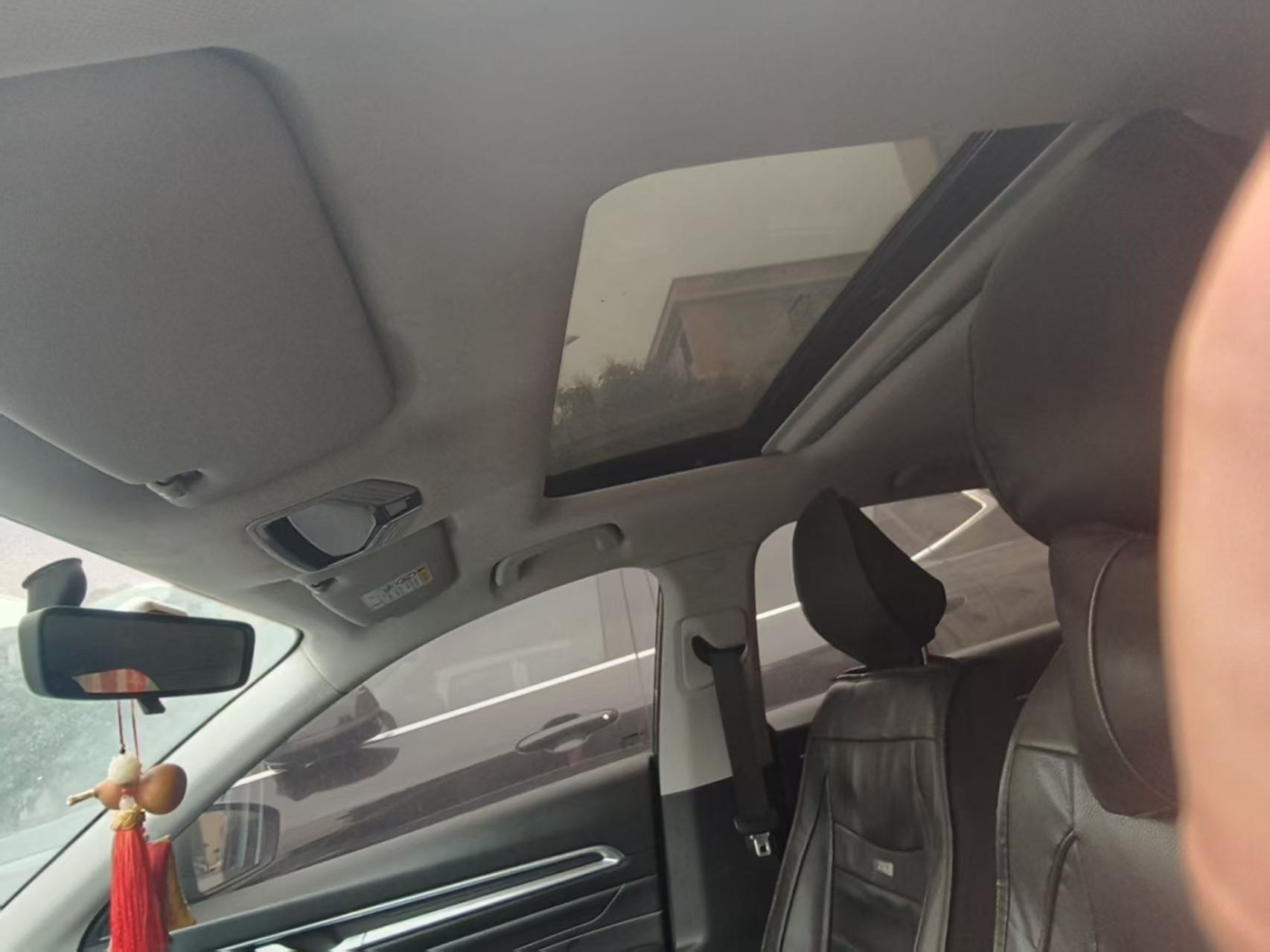 GEELY Emgrand 2022 صورة سيارة #4