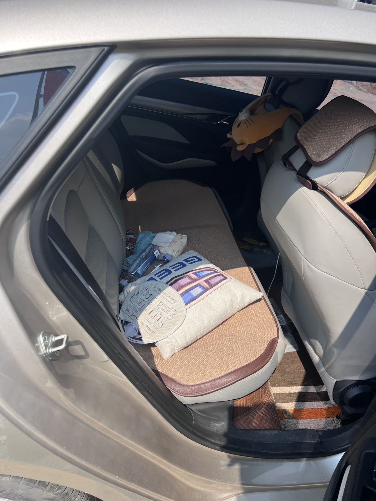 GEELY Binray 2021 car image #3