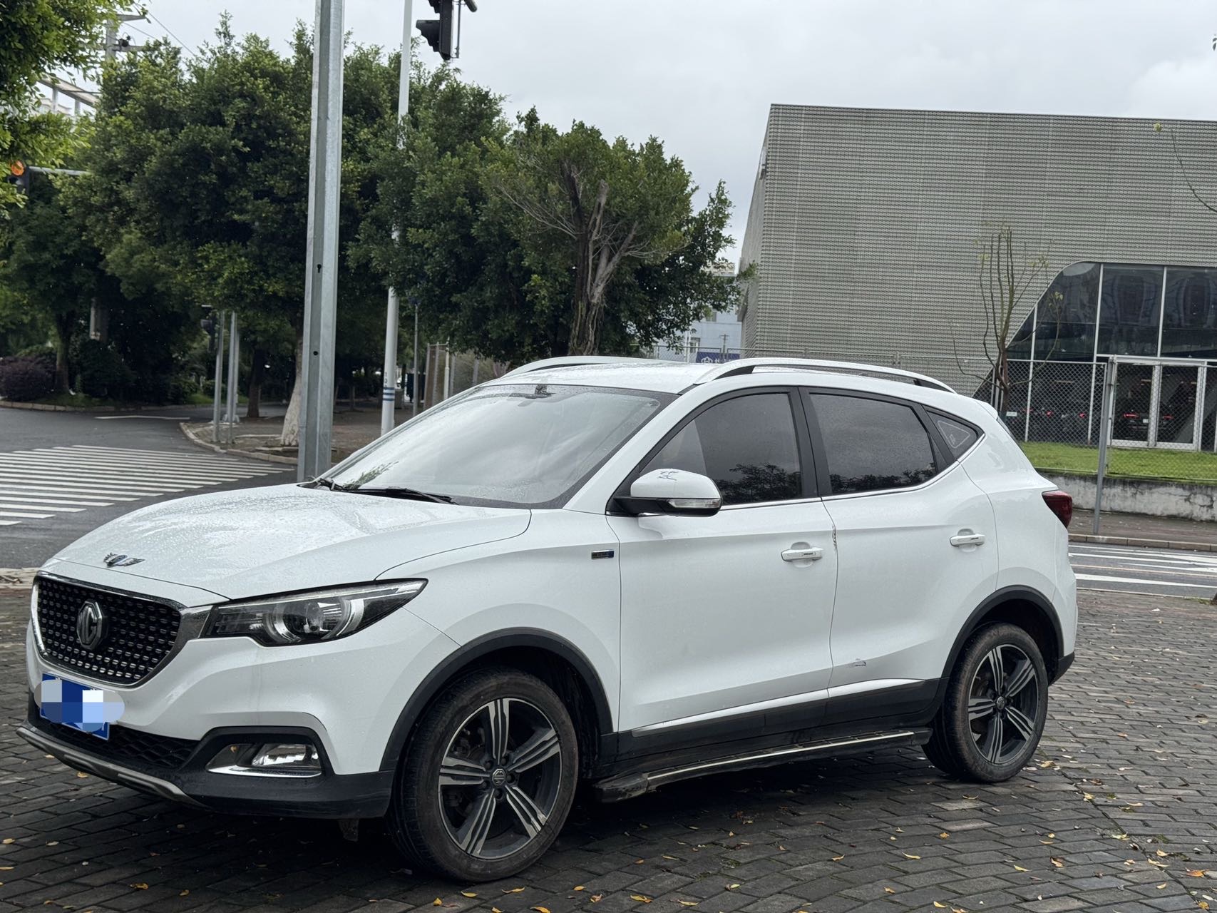 MG ZS 2019 car image 