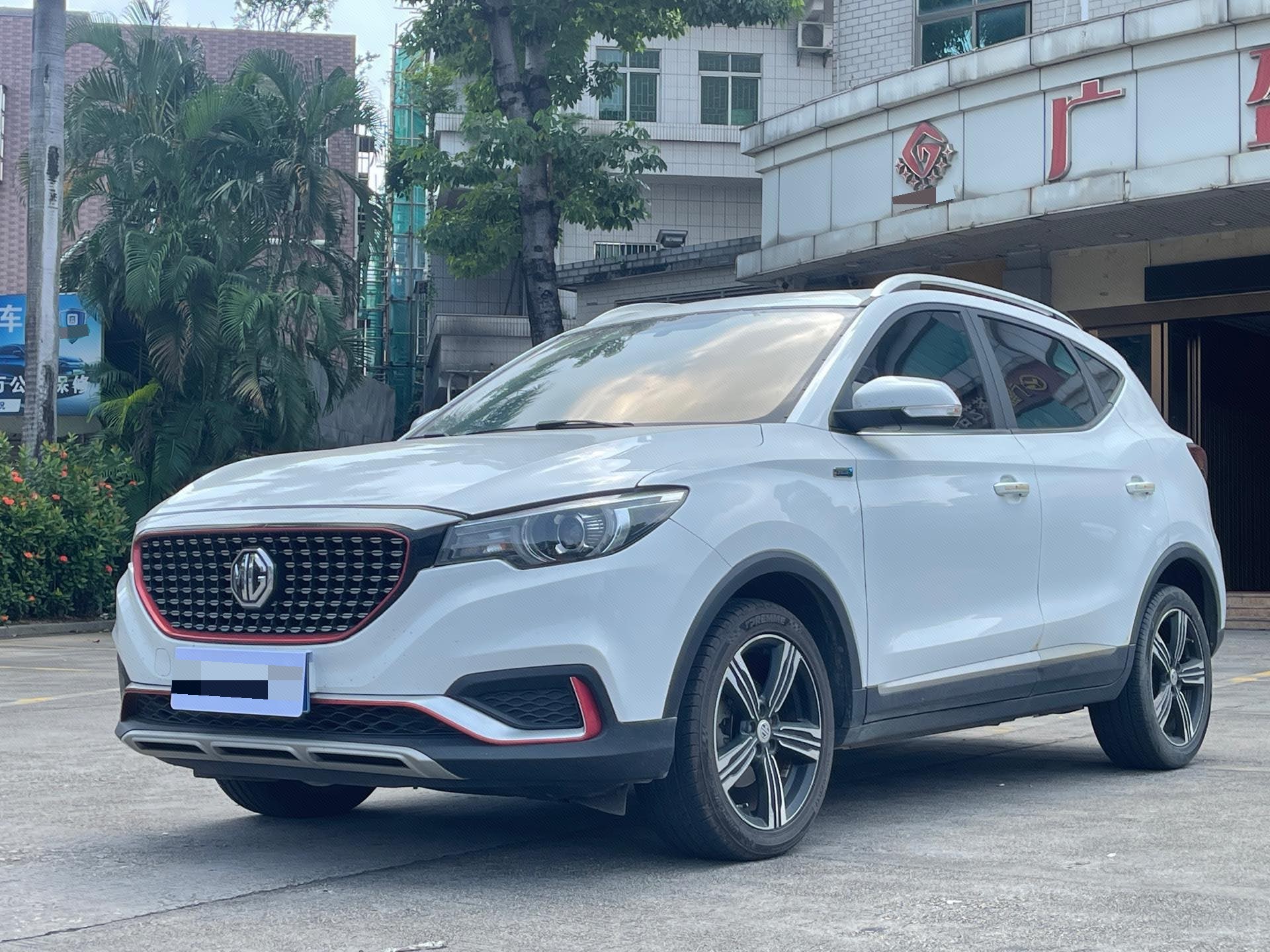 MG ZS 2018 MG ZS 2018 car image
