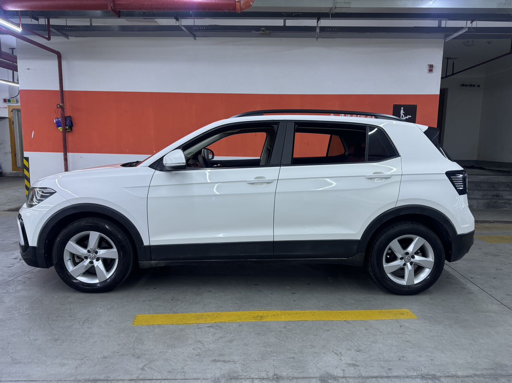 Volkswagen T-Cross 2020 car image #5