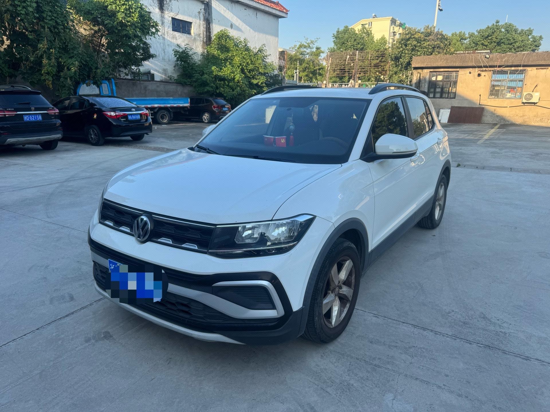 Volkswagen T-Cross 2021 Volkswagen T-Cross 2021 car image