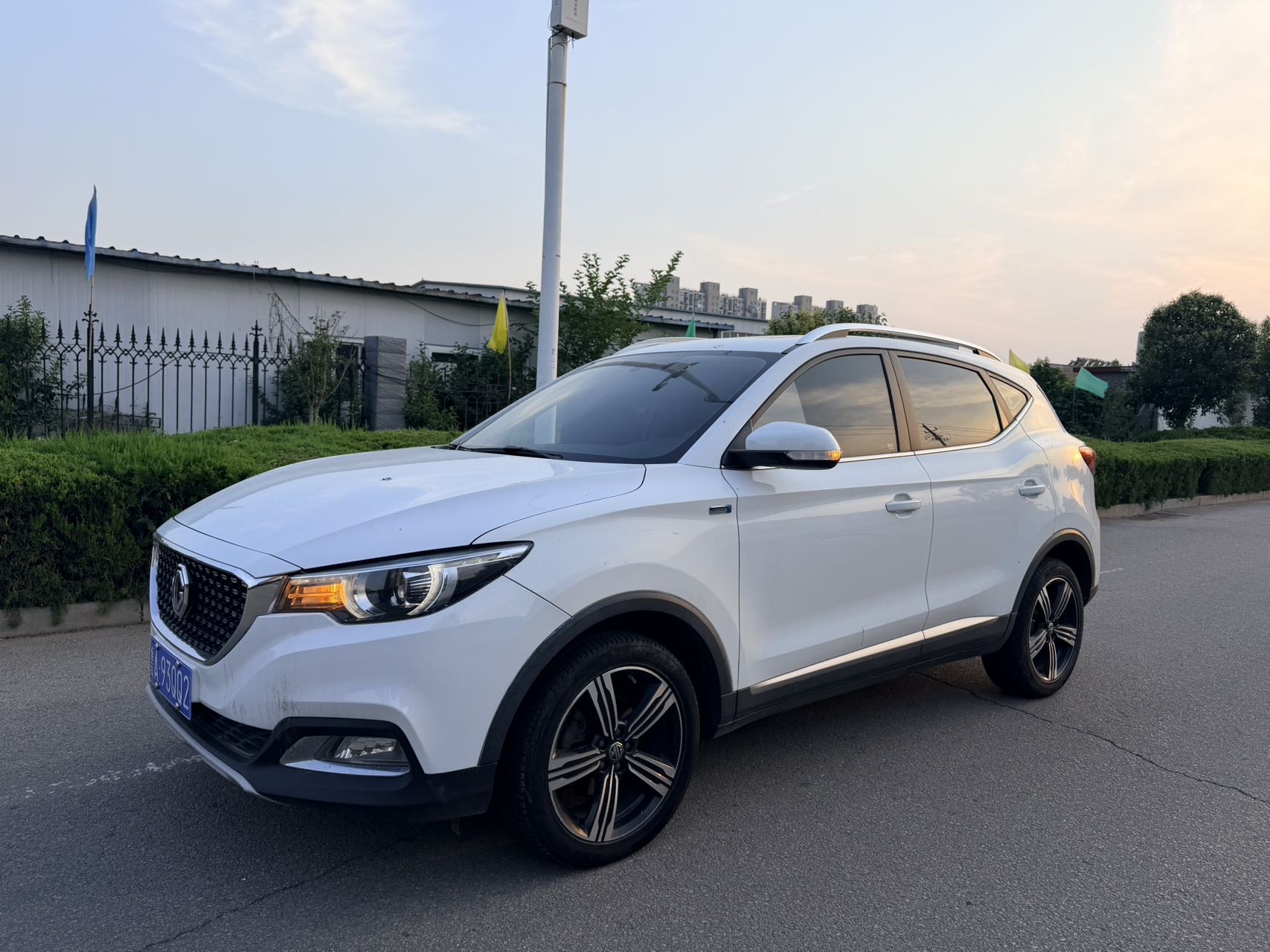 MG ZS 2019 MG ZS 2019 car image
