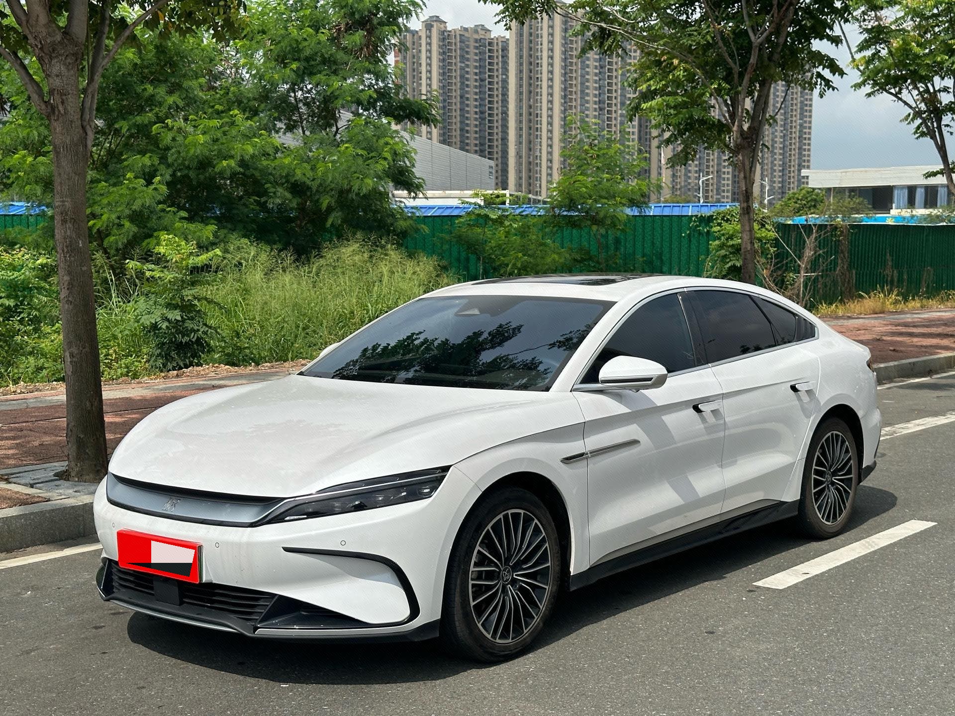 BYD Han 2023 BYD Han 2023 car image