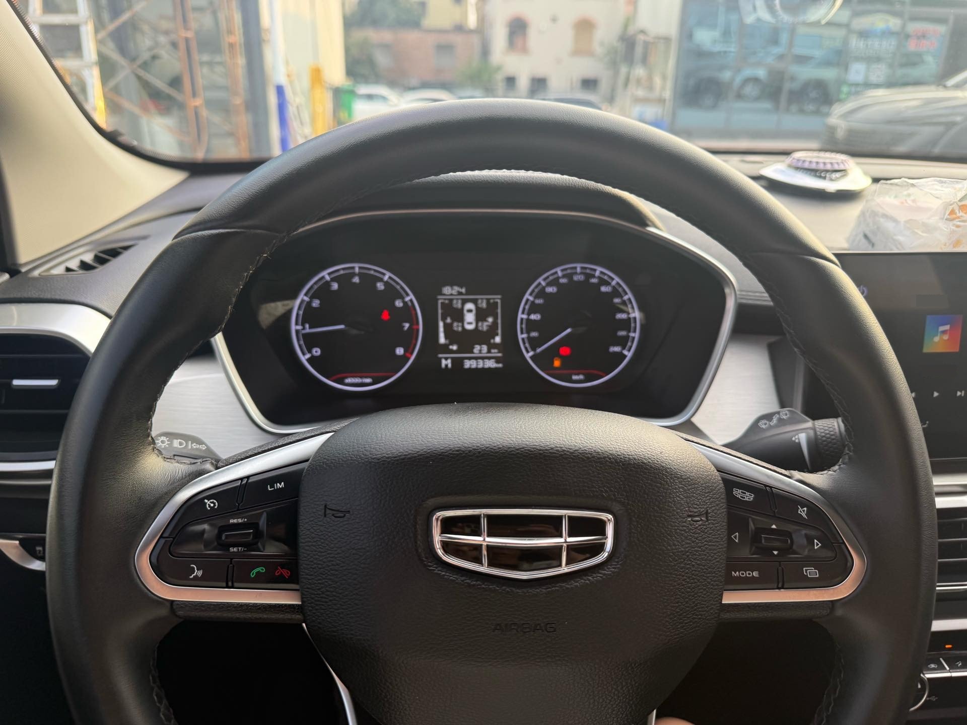 GEELY Coolray 2023 #9 GEELY Coolray 2023 car image #9