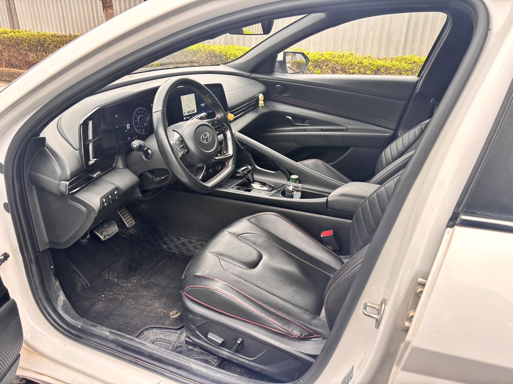 Hyundai Elantra 2023 car image #4