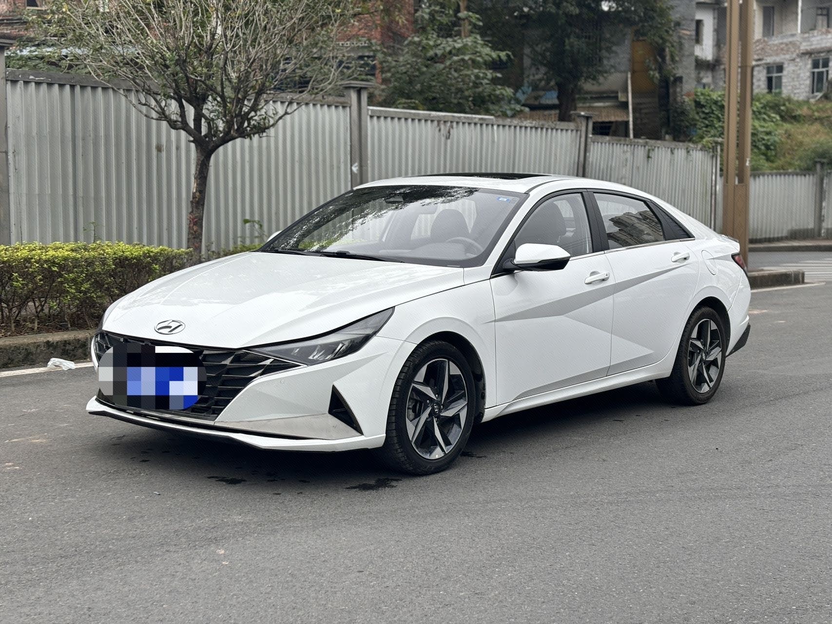 Hyundai Elantra 2023 car image 