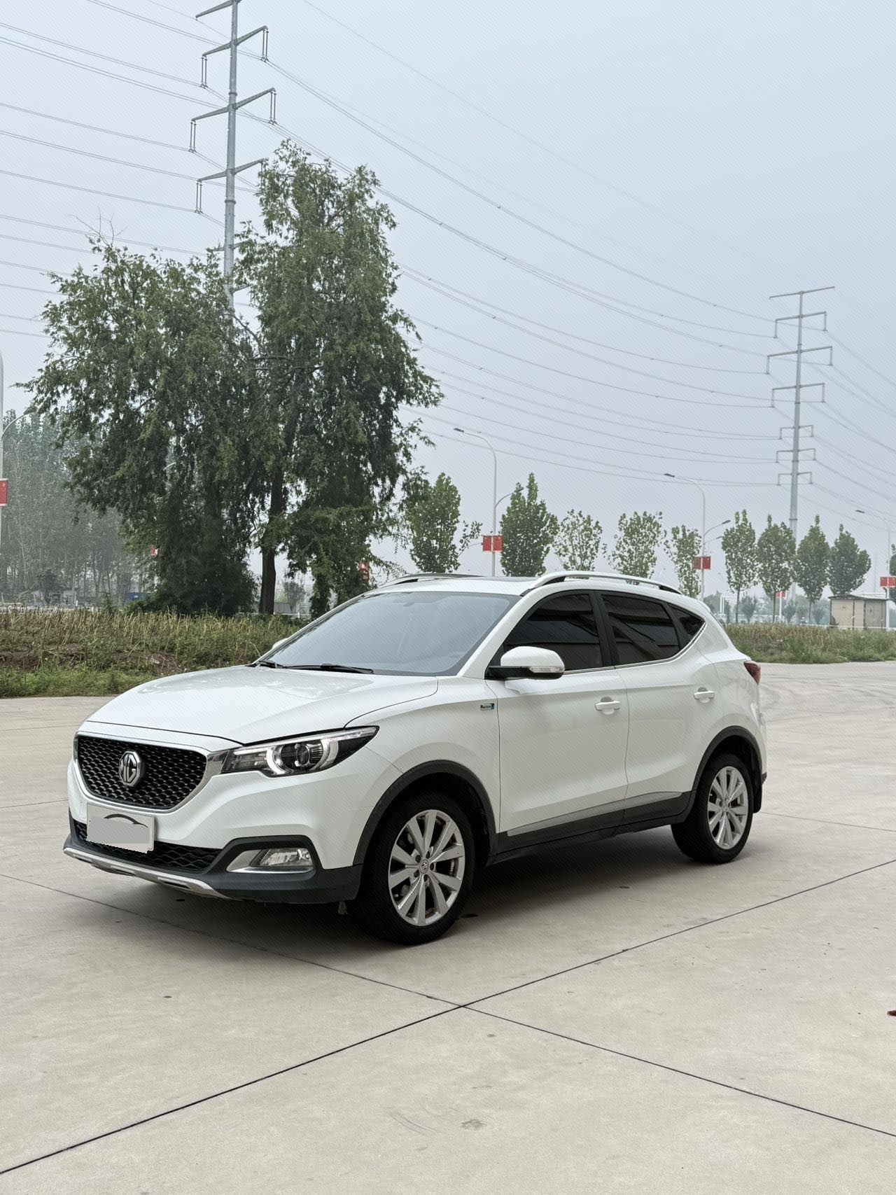 MG ZS 2017 MG ZS 2017 car image