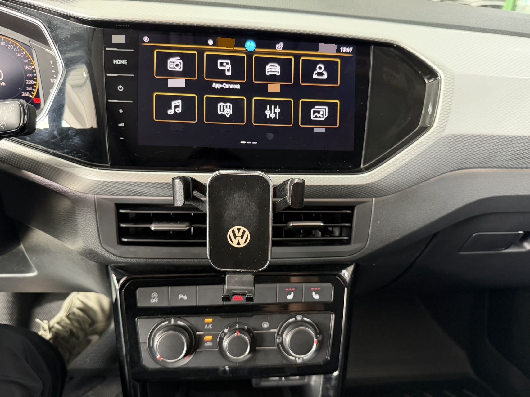 Volkswagen Tacqua 2023 #3 Volkswagen Tacqua 2023 car image #3