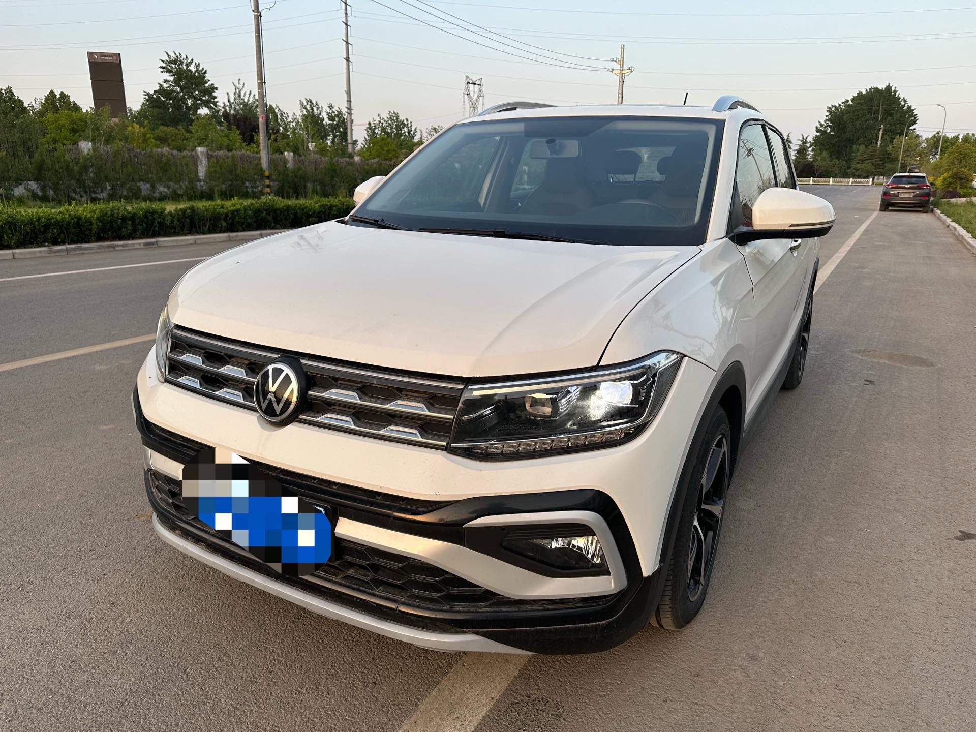 Volkswagen T-Cross 2019 Volkswagen T-Cross 2019 car image