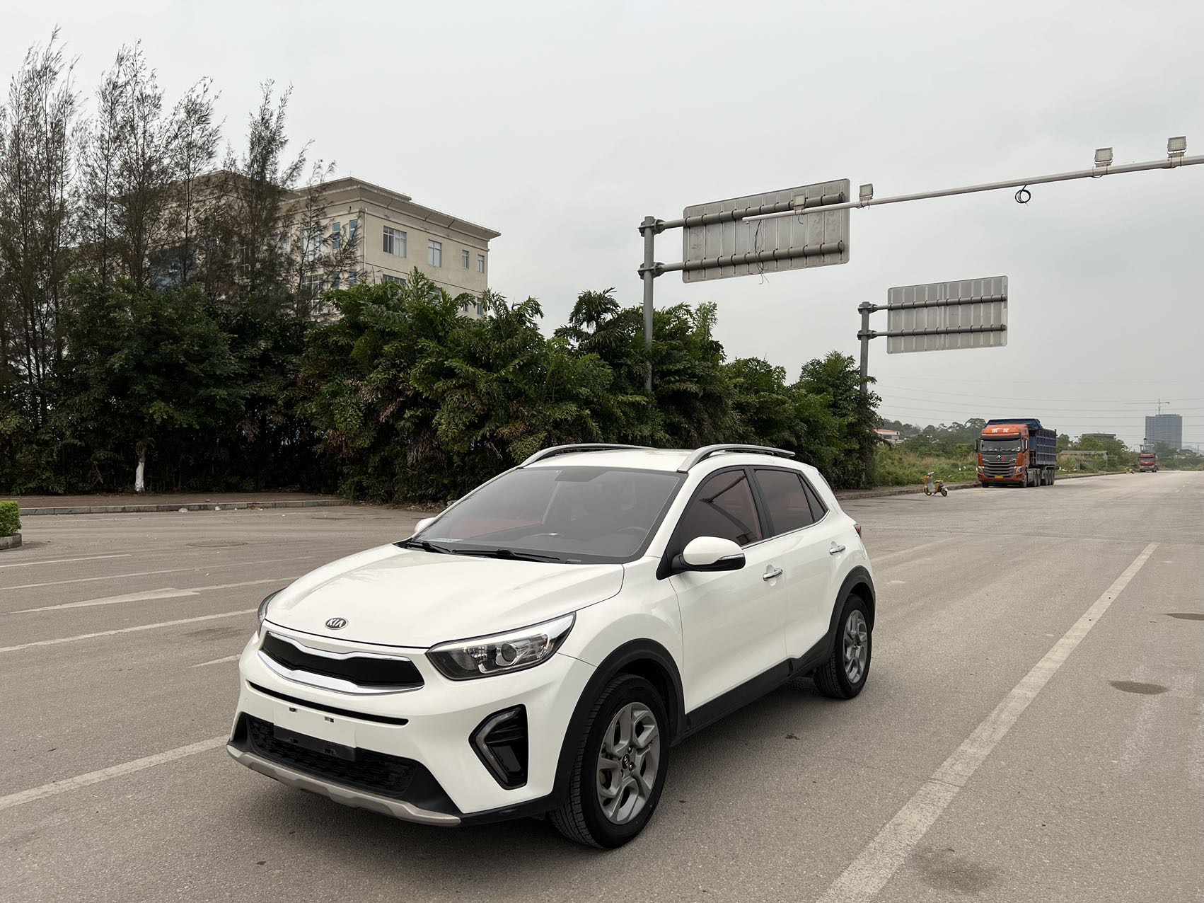 Kia KX1 2018 Kia KX1 2018 car image
