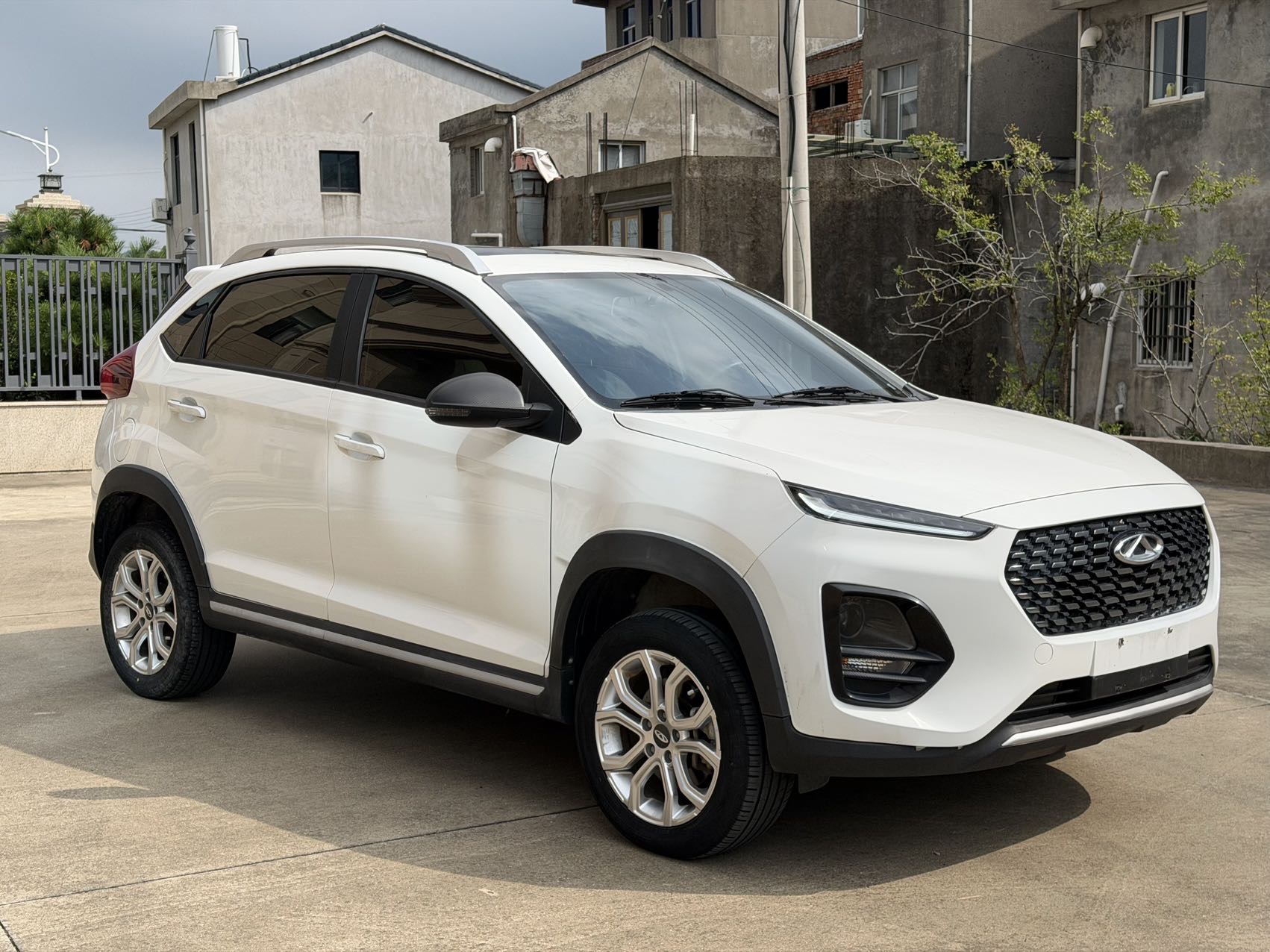 Chery Tiggo 3x 2023 car image #2