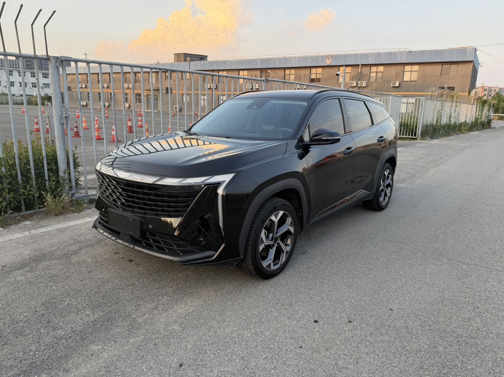 GEELY Boyue L 2023 car image 