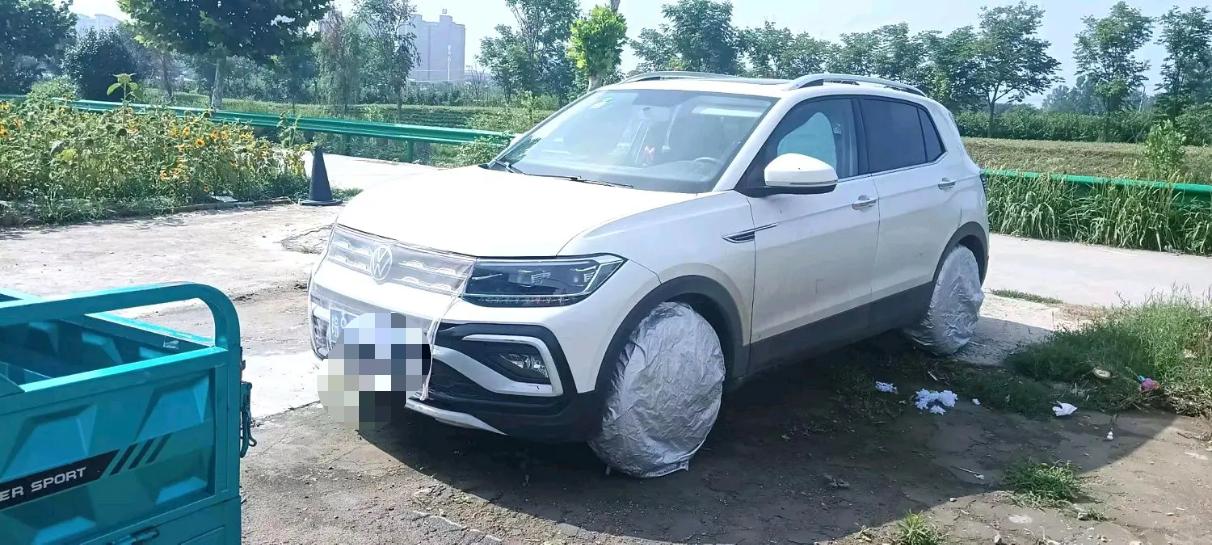 Volkswagen T-Cross 2021 Volkswagen T-Cross 2021 car image