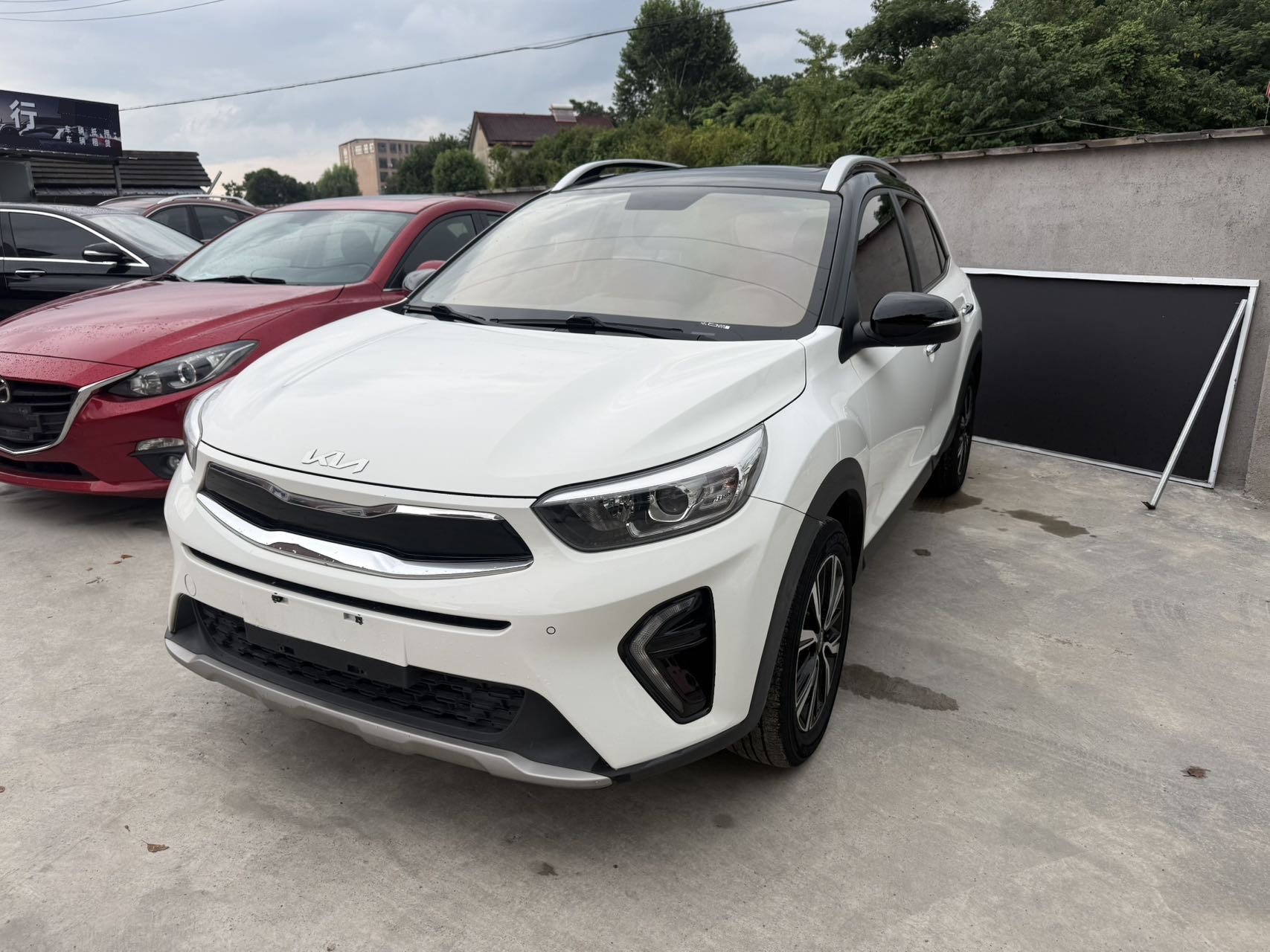 Kia KX1 2022 car image 