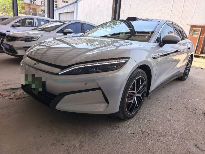 BYD HanL 2025 BYD HanL 2025 car image