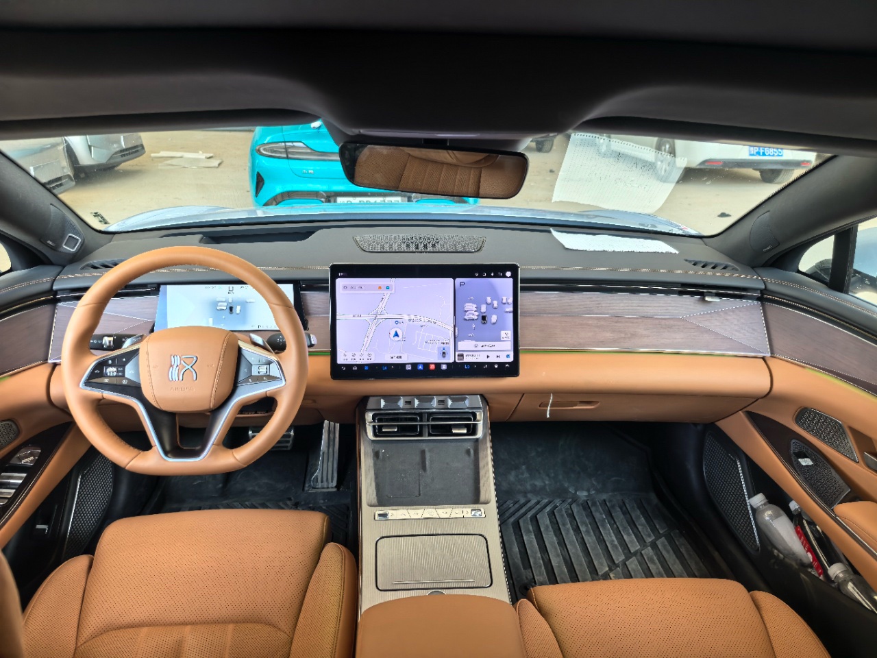 BYD HanL 2025 #5 BYD HanL 2025 car image #5