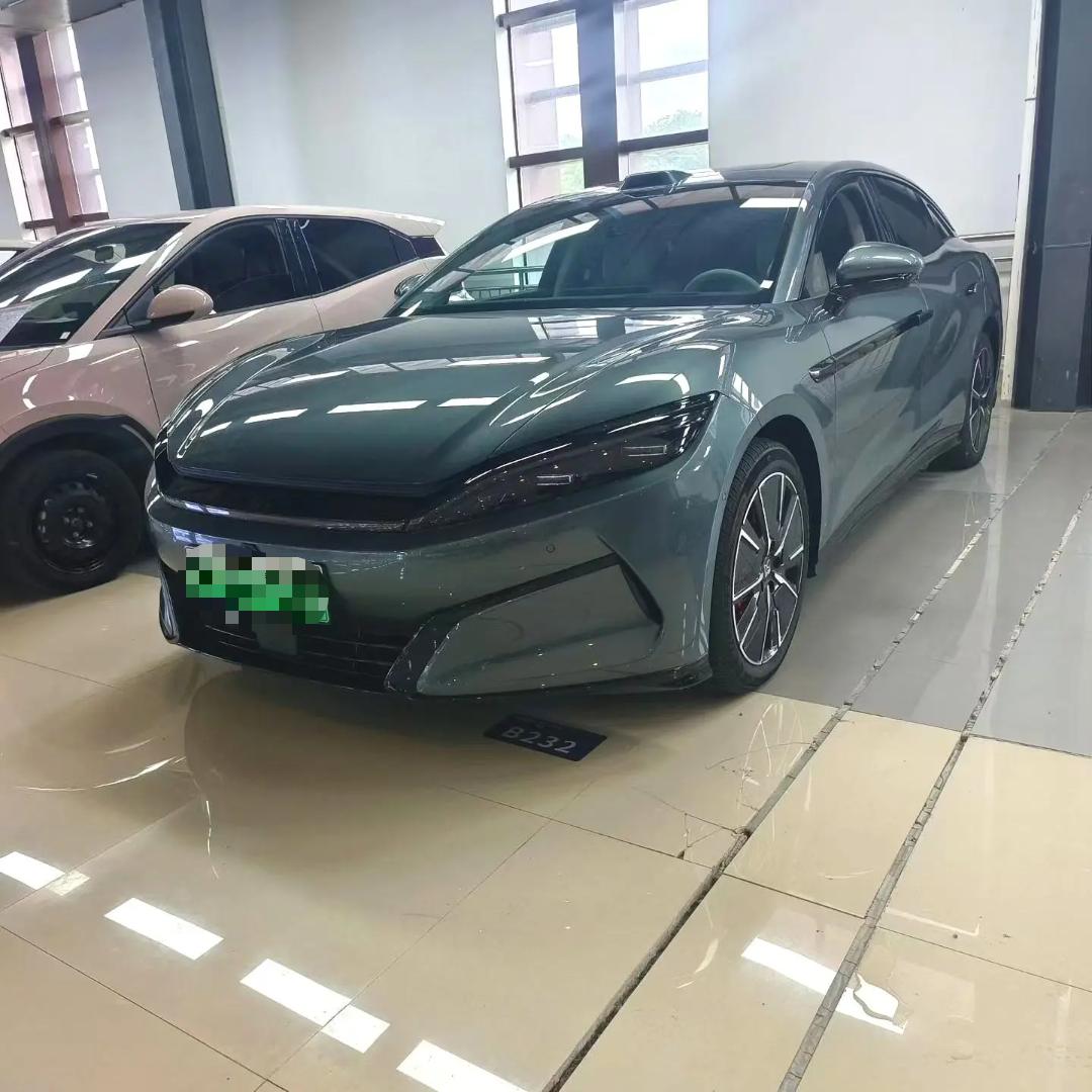 BYD HanL 2025 BYD HanL 2025 car image