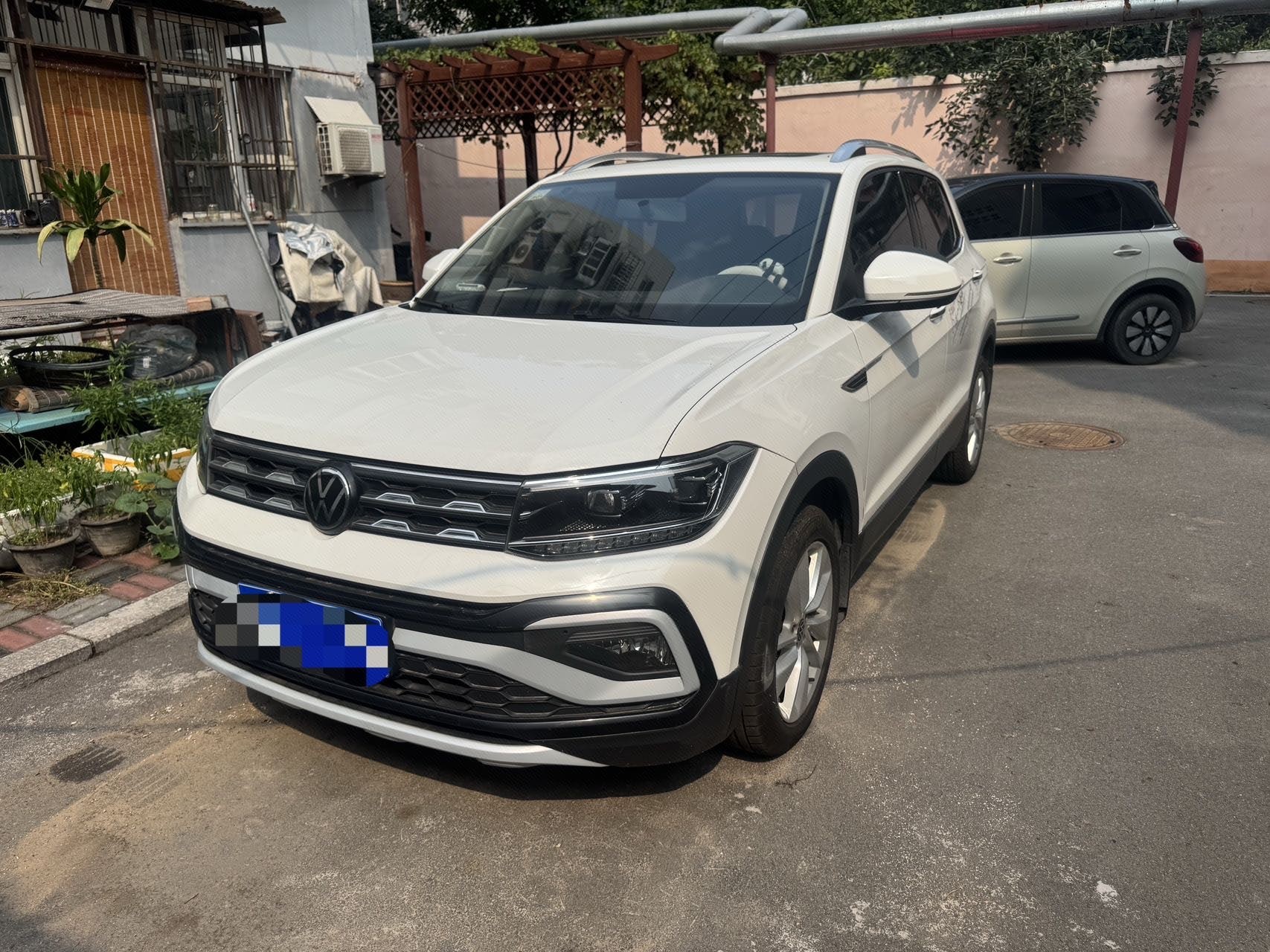 Volkswagen T-Cross 2021 car image 