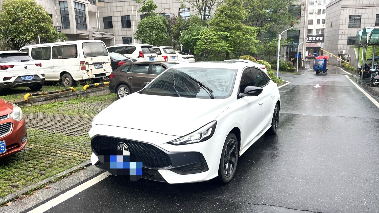 MG 5 2023 immagine di auto 