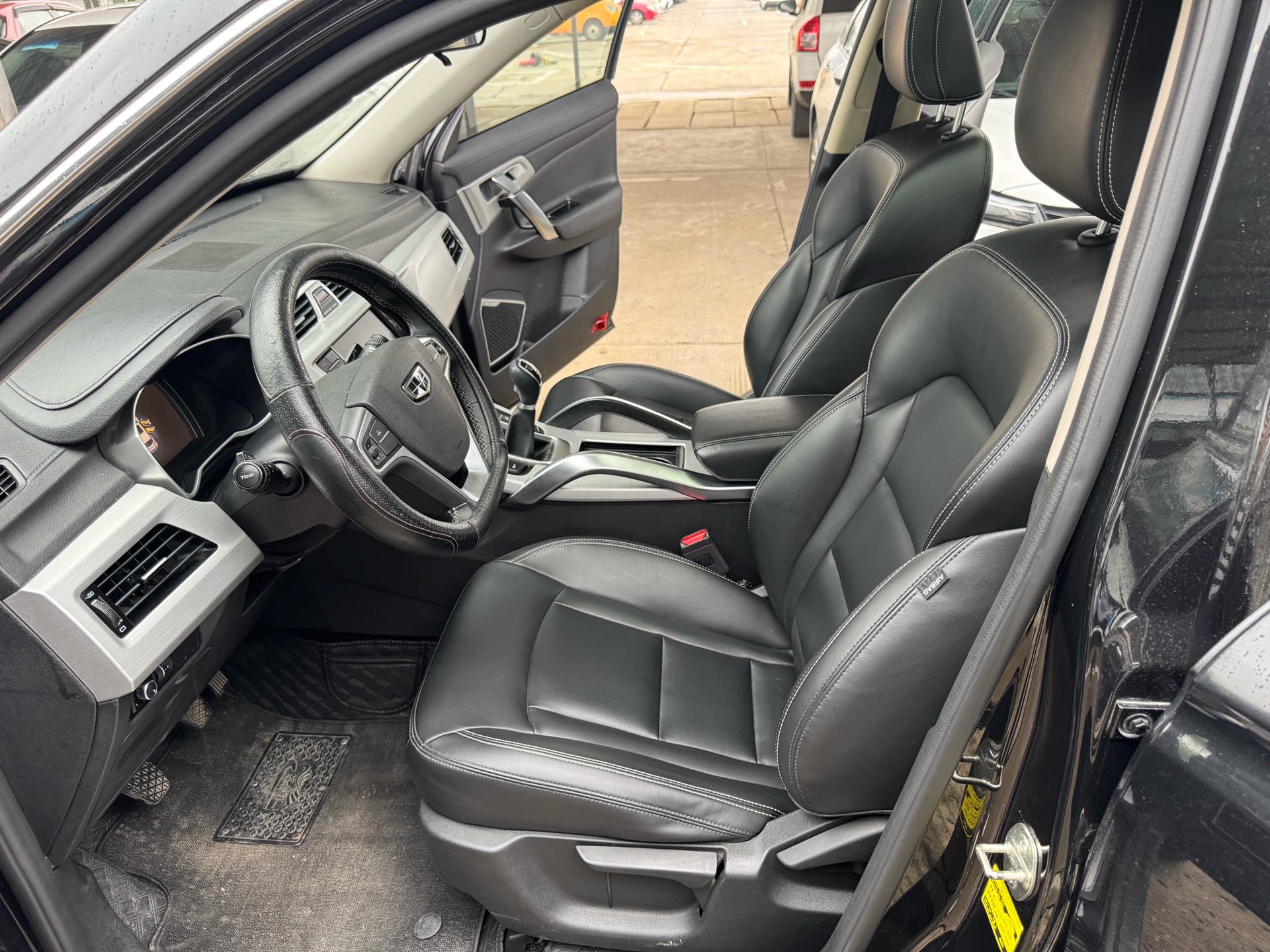 GEELY Boyue 2017 #2 GEELY Boyue 2017 car image #2