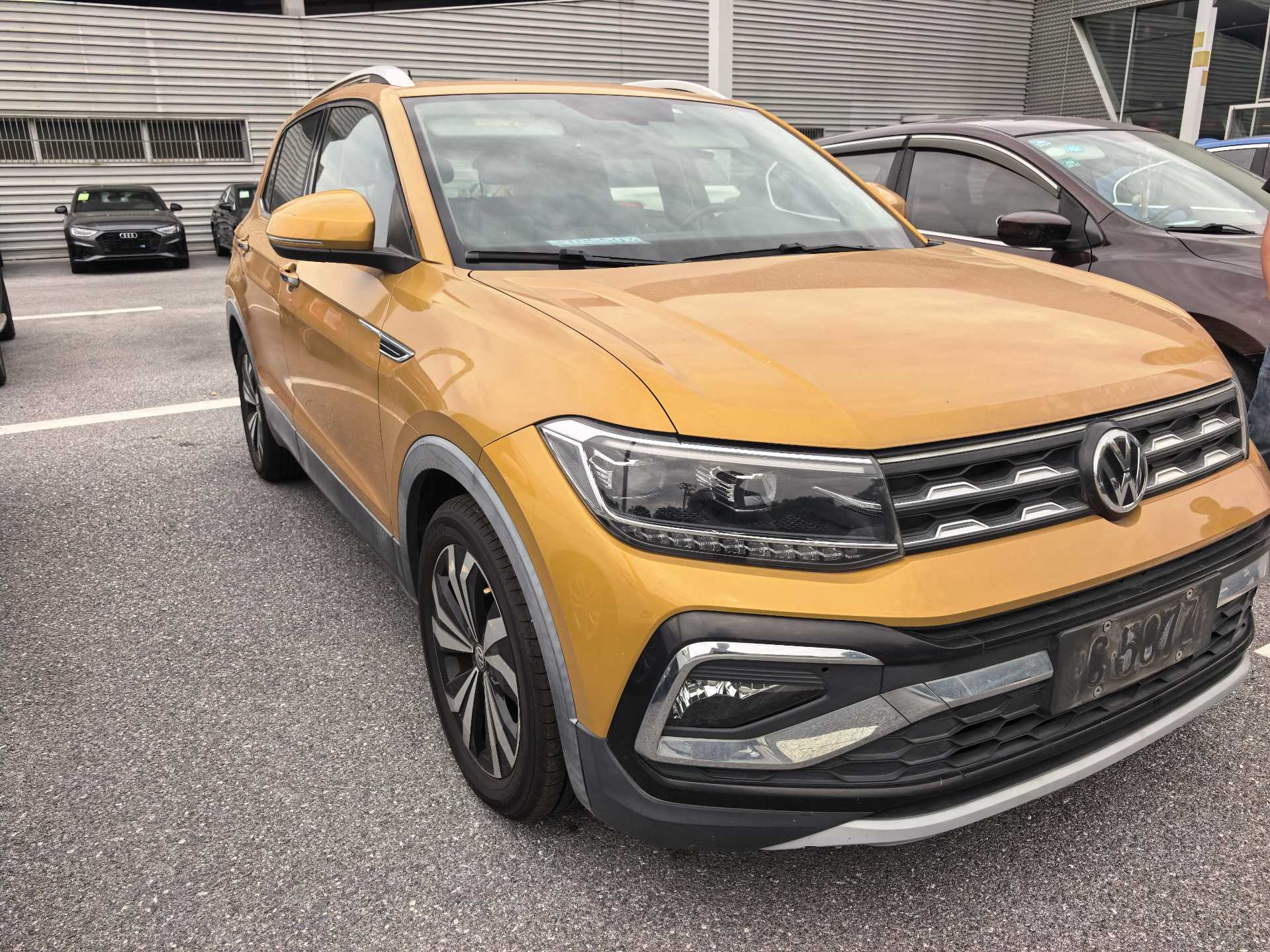 Volkswagen T-Cross 2019 #3 Volkswagen T-Cross 2019 car image #3