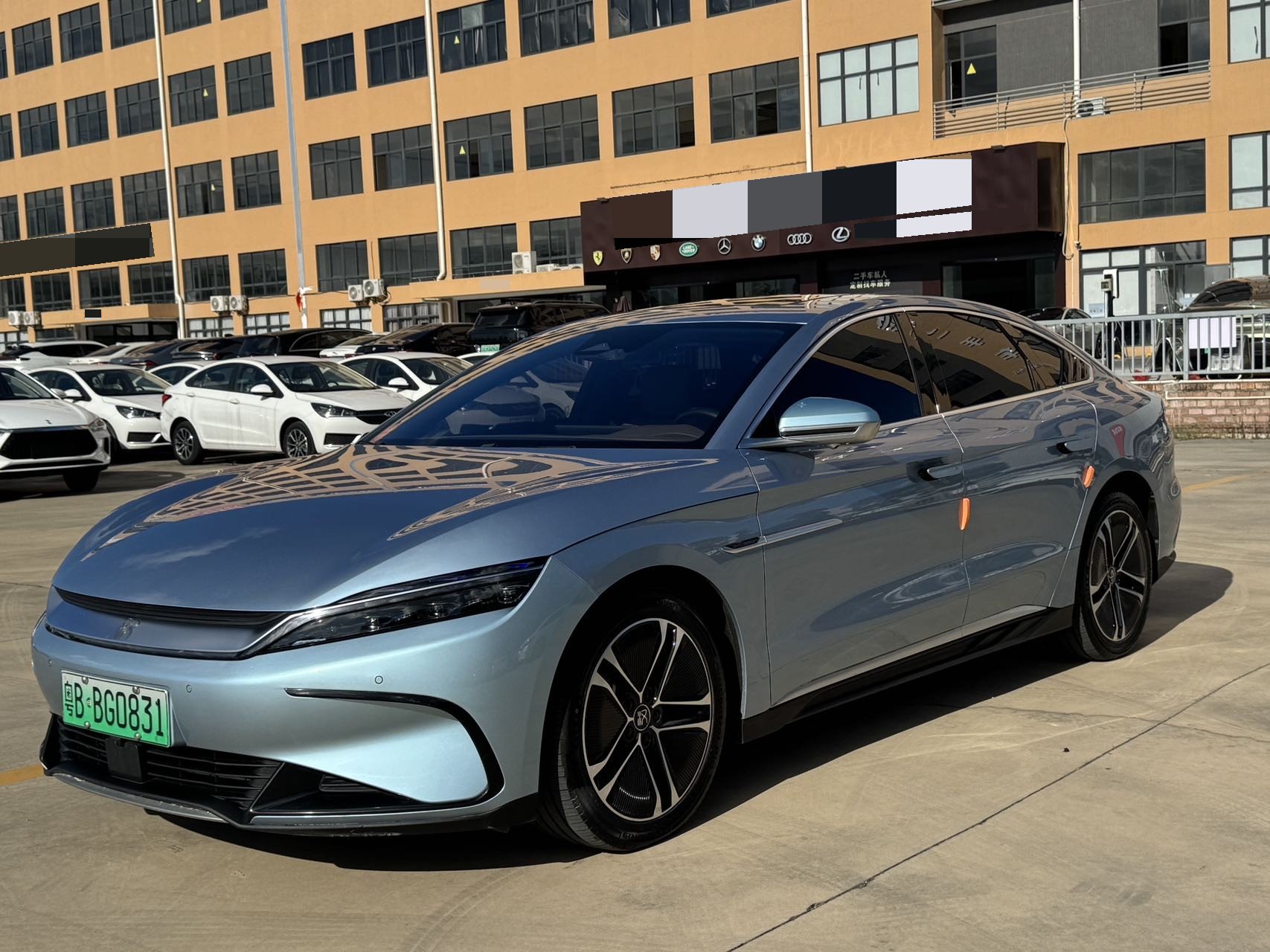 BYD Han 2023 car image 