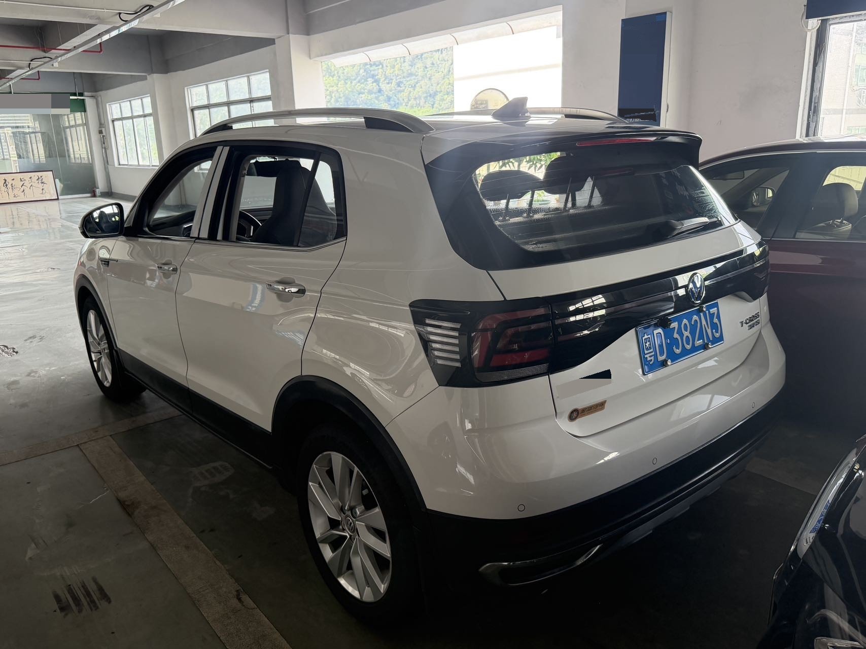 Volkswagen T-Cross 2019 car image #7