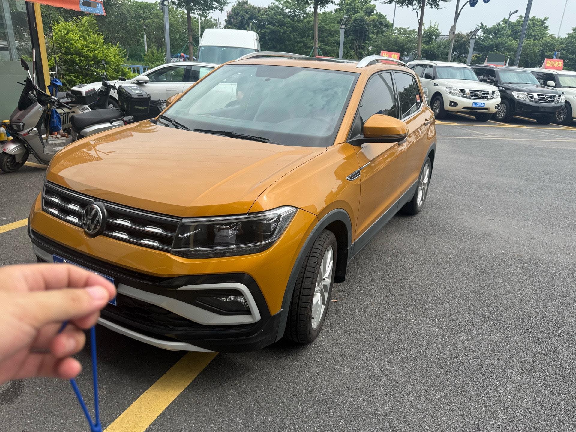 Volkswagen T-Cross 2020 Volkswagen T-Cross 2020 car image
