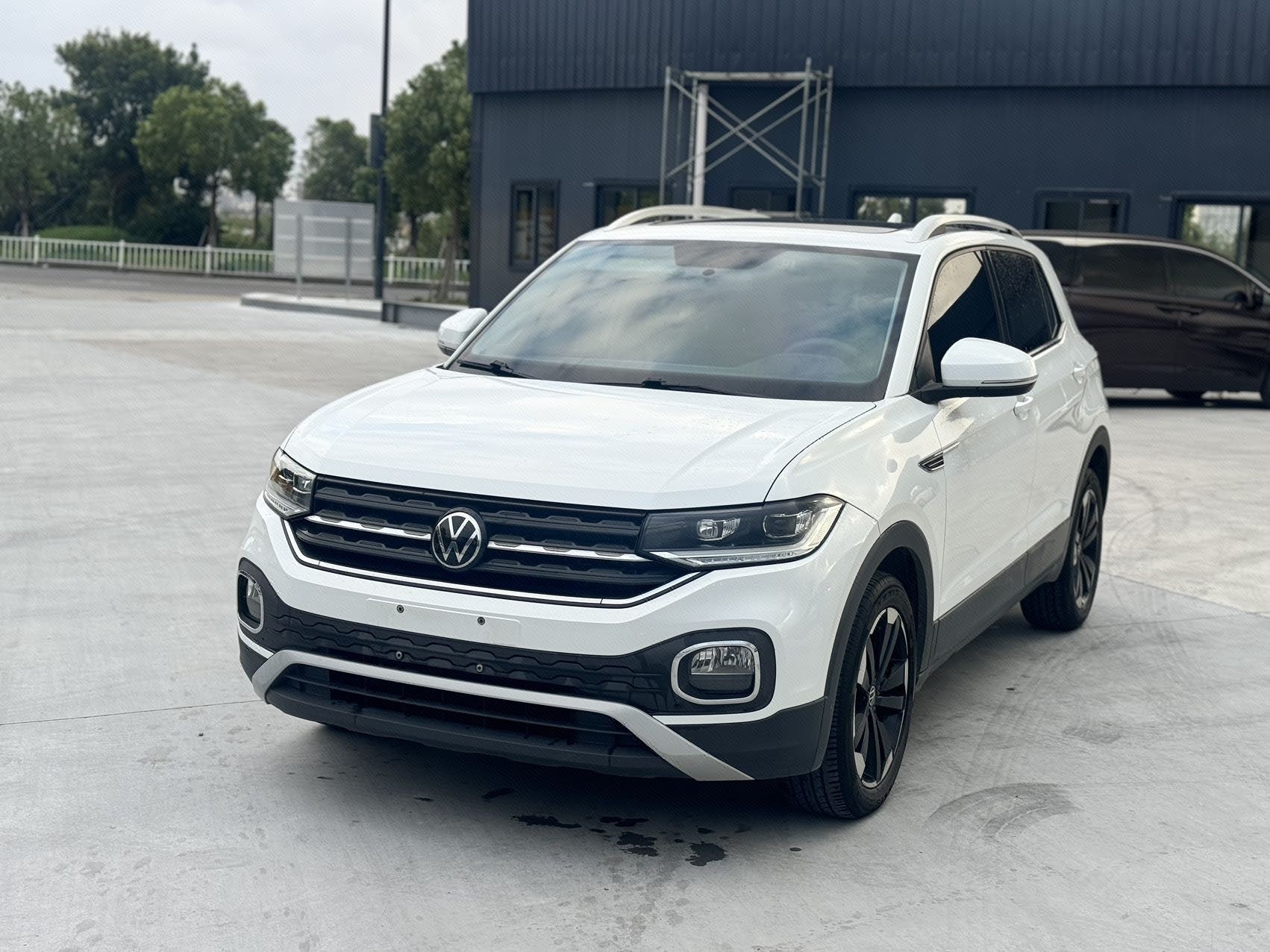Volkswagen Tacqua 2020 car image 