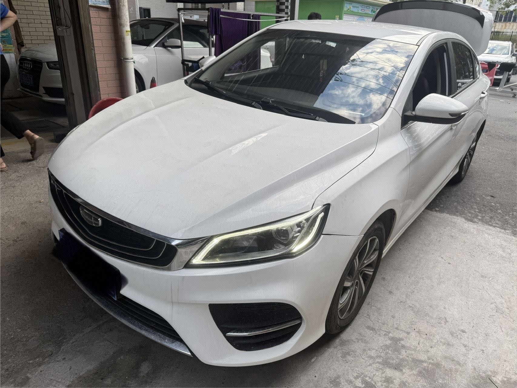 GEELY Binray 2019 car image 