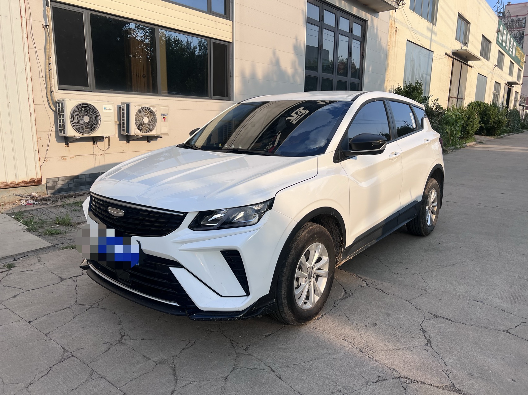 GEELY Coolray 2025 car image 