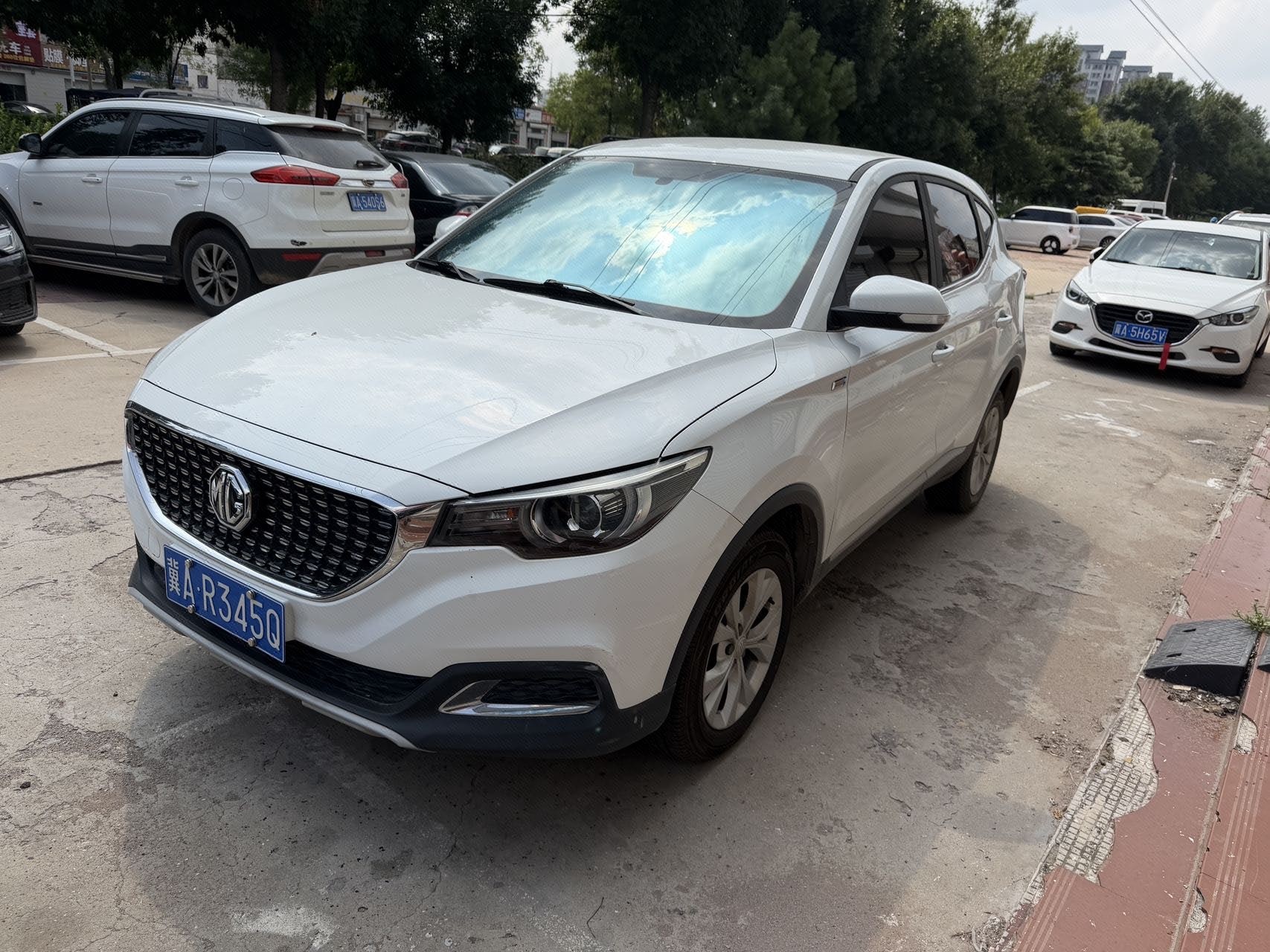 MG ZS 2019 car image 